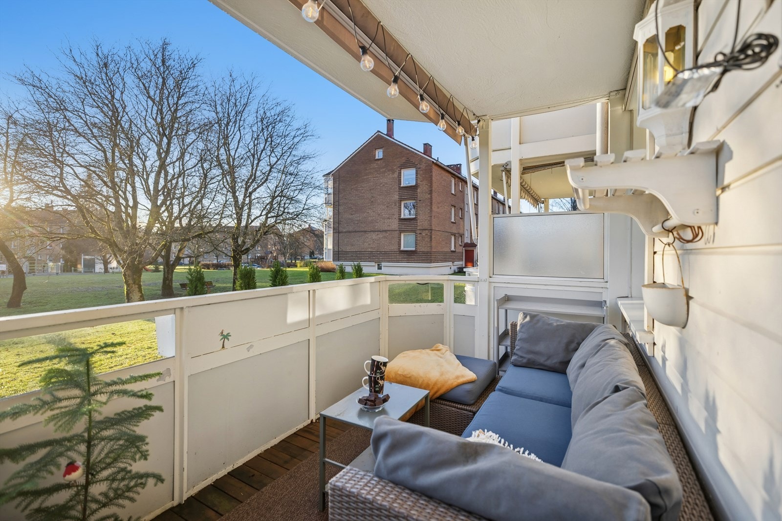 Fra stuen har du utgang til en hyggelig balkong med gode solforhold. Galleribilde