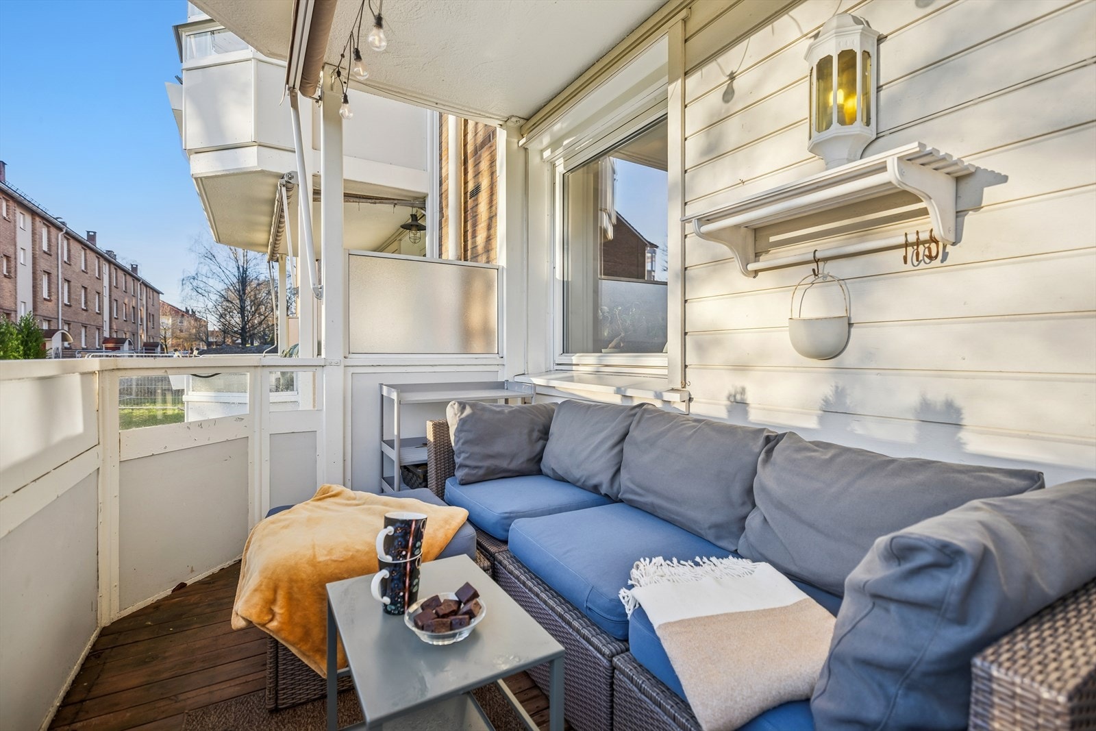 Godt med plass til sittegruppe og grill dersom ønskelig. Galleribilde