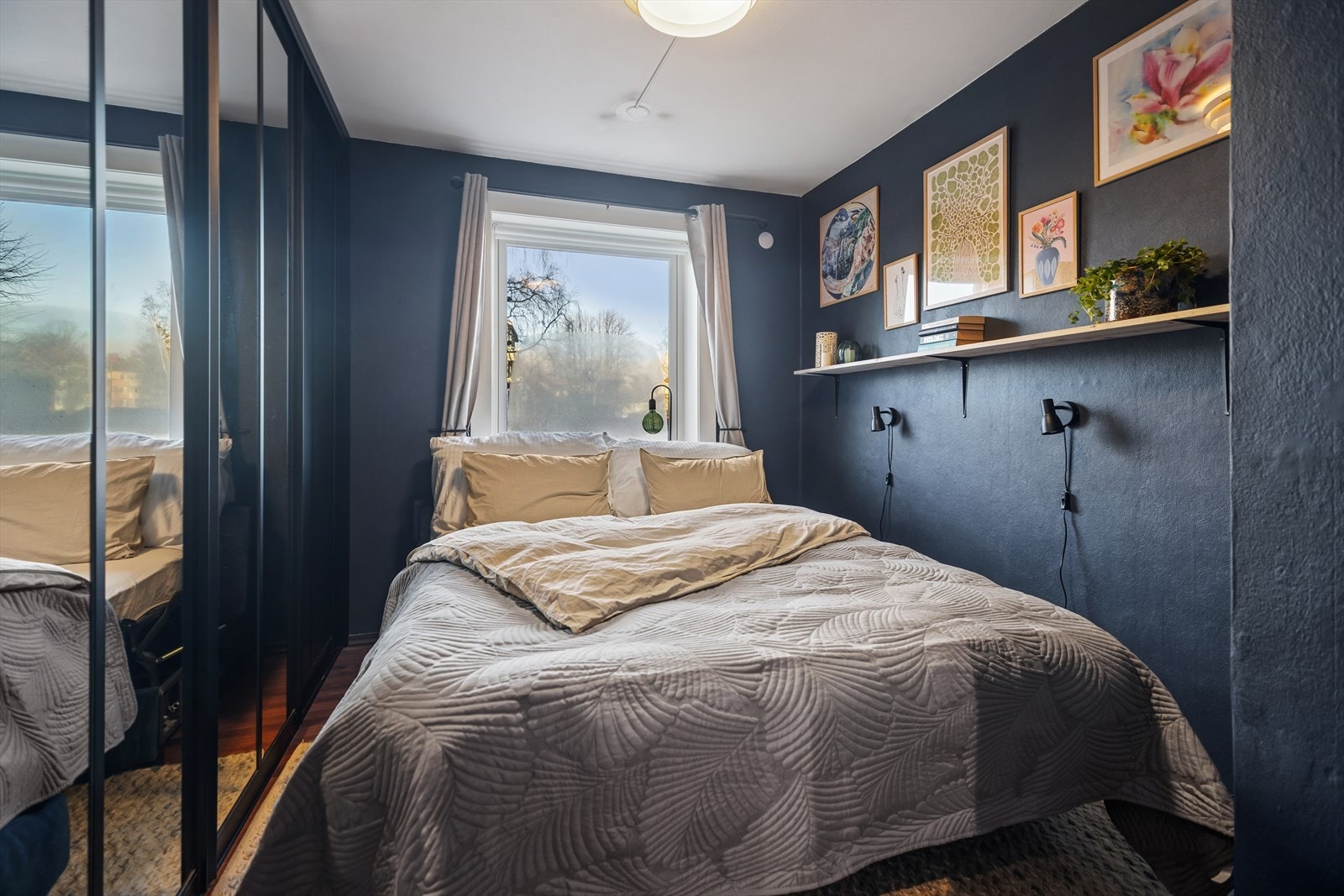 Det andre soverommet har en gjennomtenkt planløsning som utnytter plassen optimalt. Galleribilde