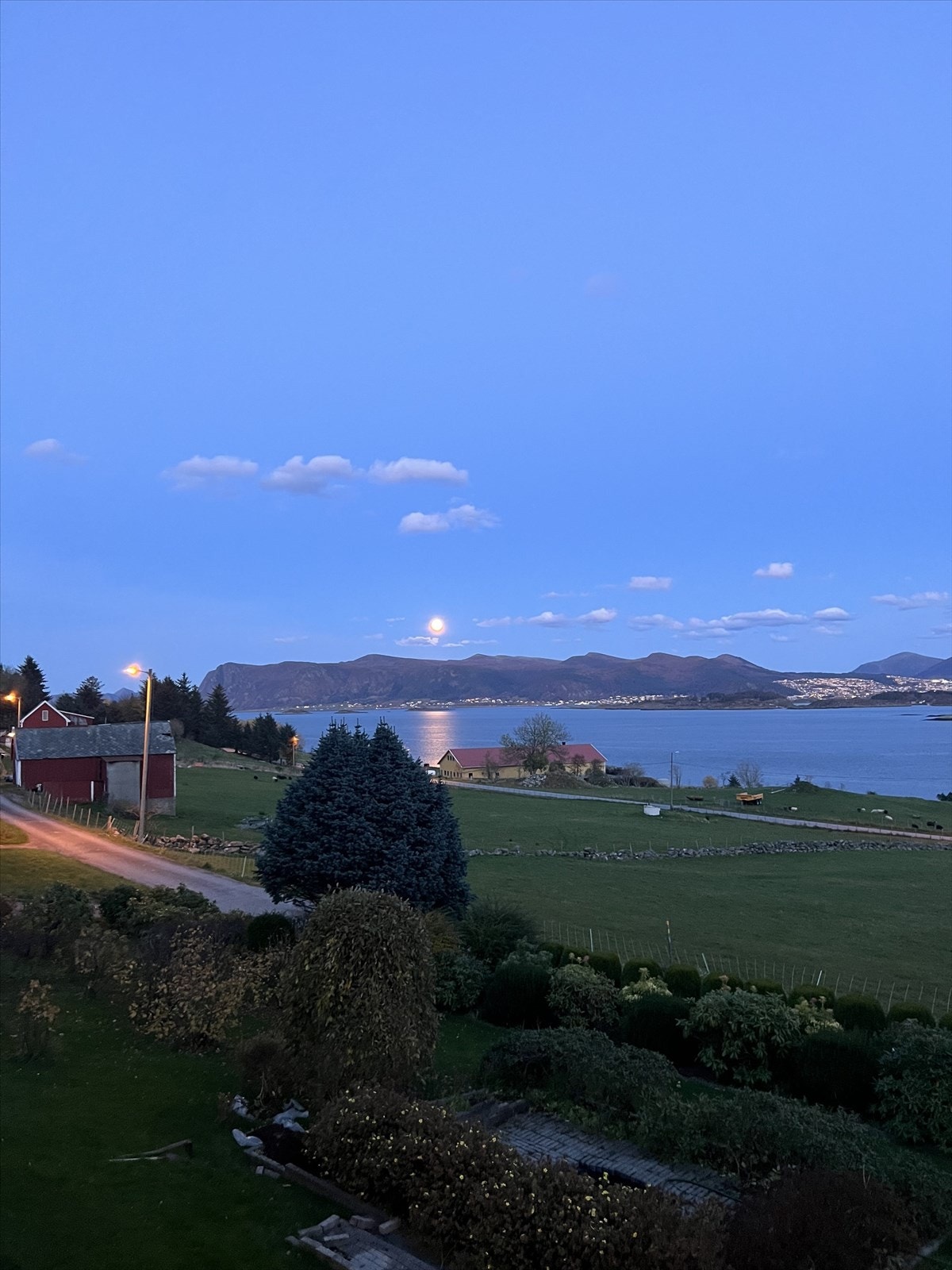 Flott utsikt fra eiendommen. Galleribilde