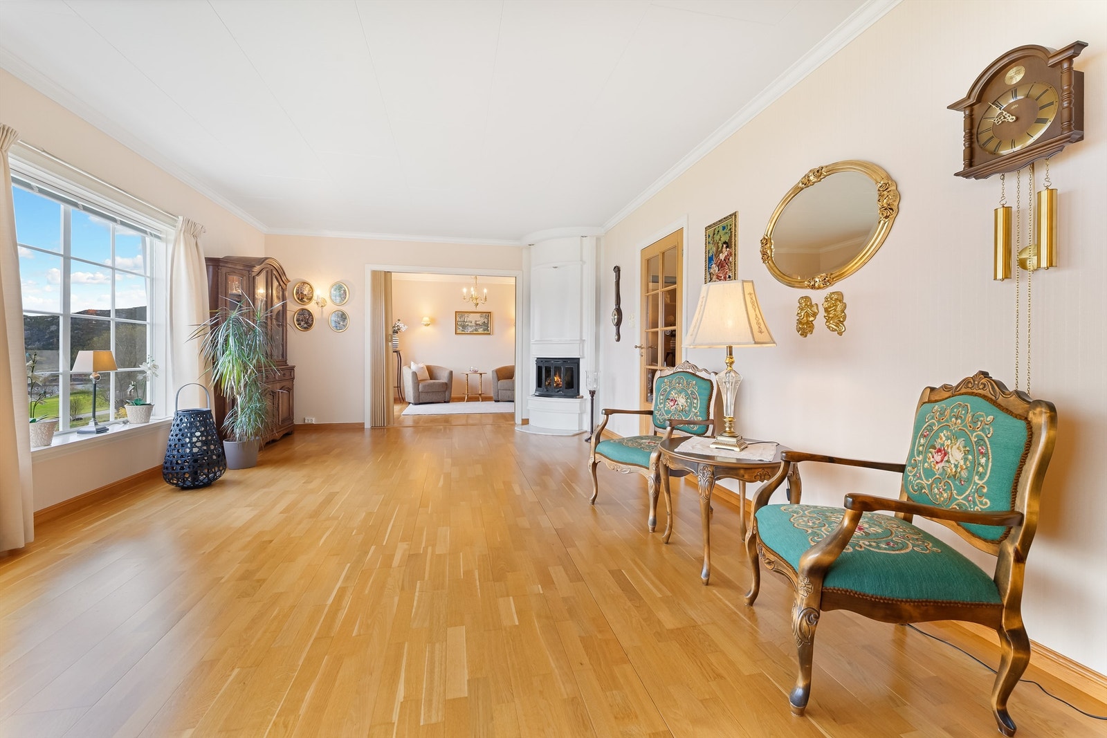 Romslig stue Galleribilde