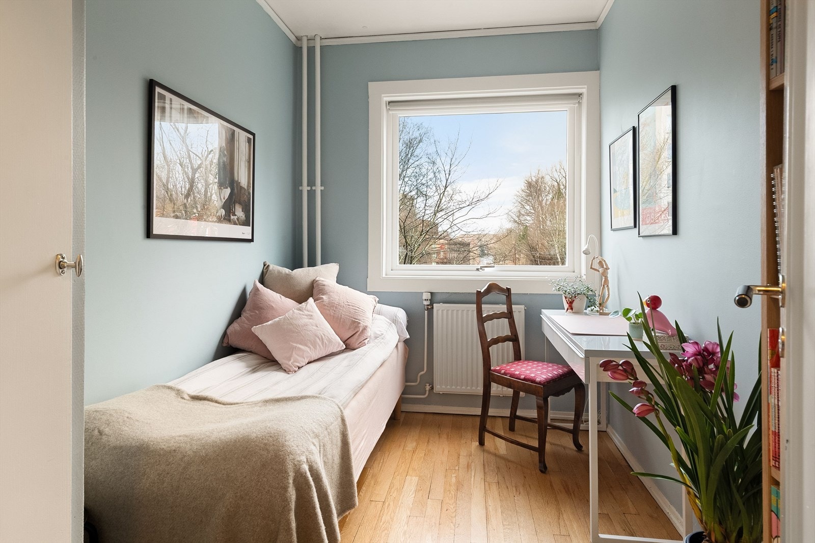 Soverom 1 passer ypperlig som barnerom eller gjesterom. Galleribilde