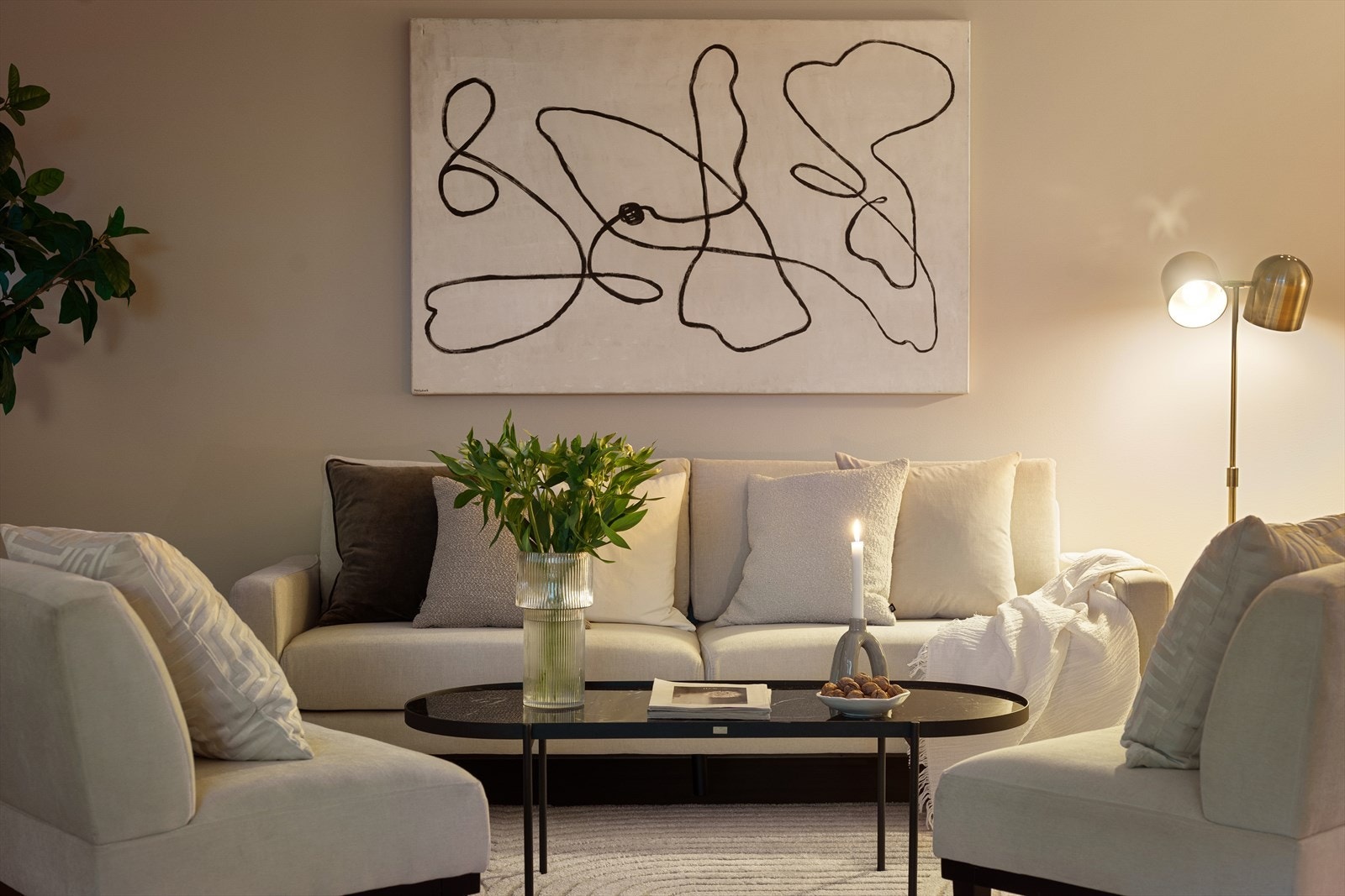 Den gode planløsningen gjør det enkelt å møblere etter ønske og behov. Galleribilde