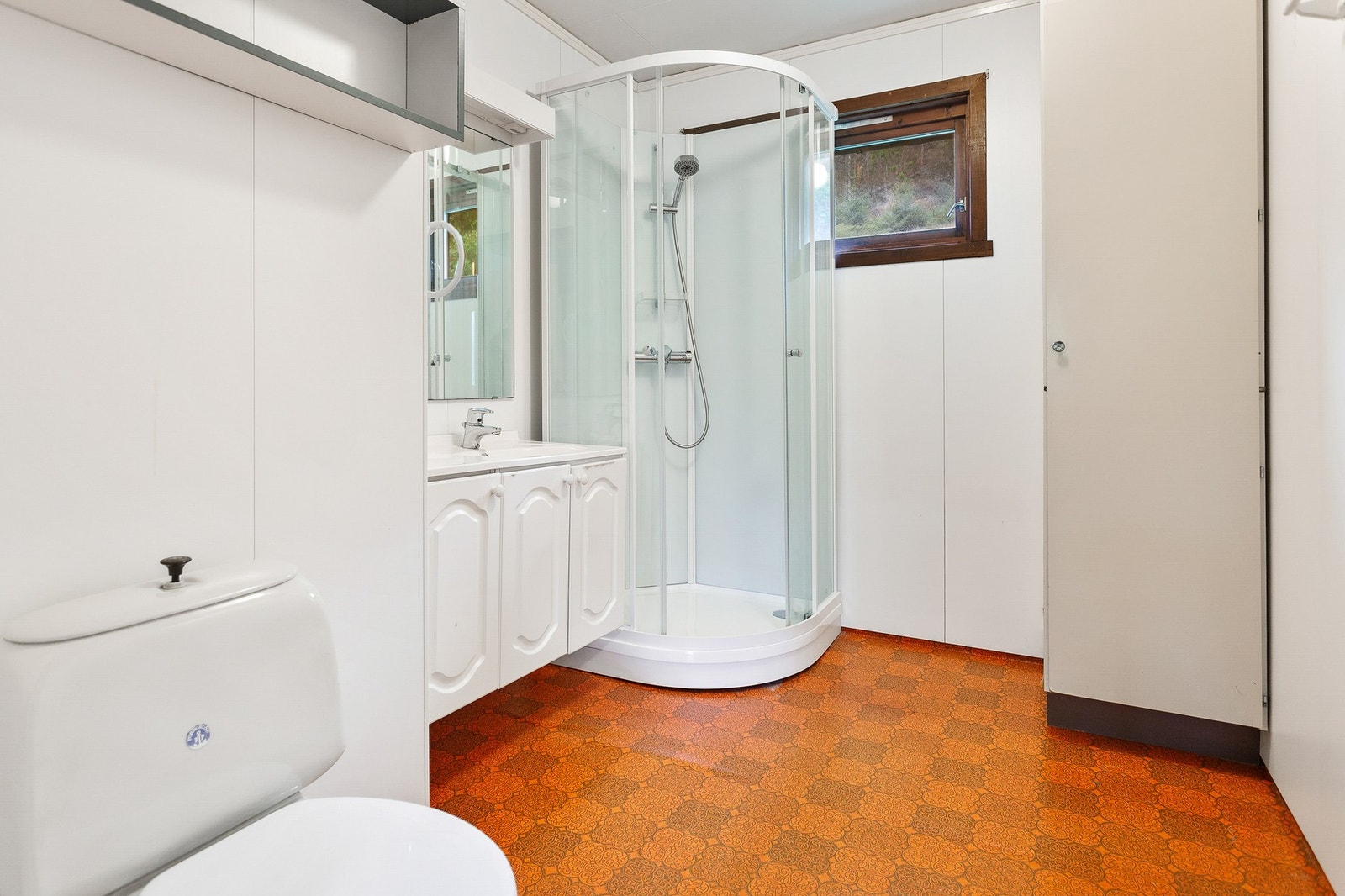 Bad i kårbolig Galleribilde