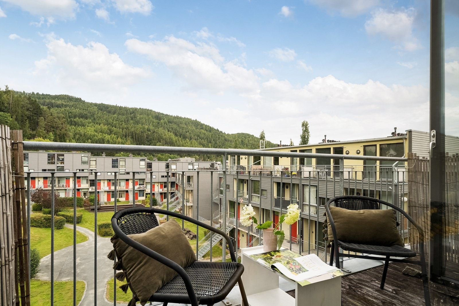 Her er det bare å nyte flott utsikt og gode solforhold. Galleribilde