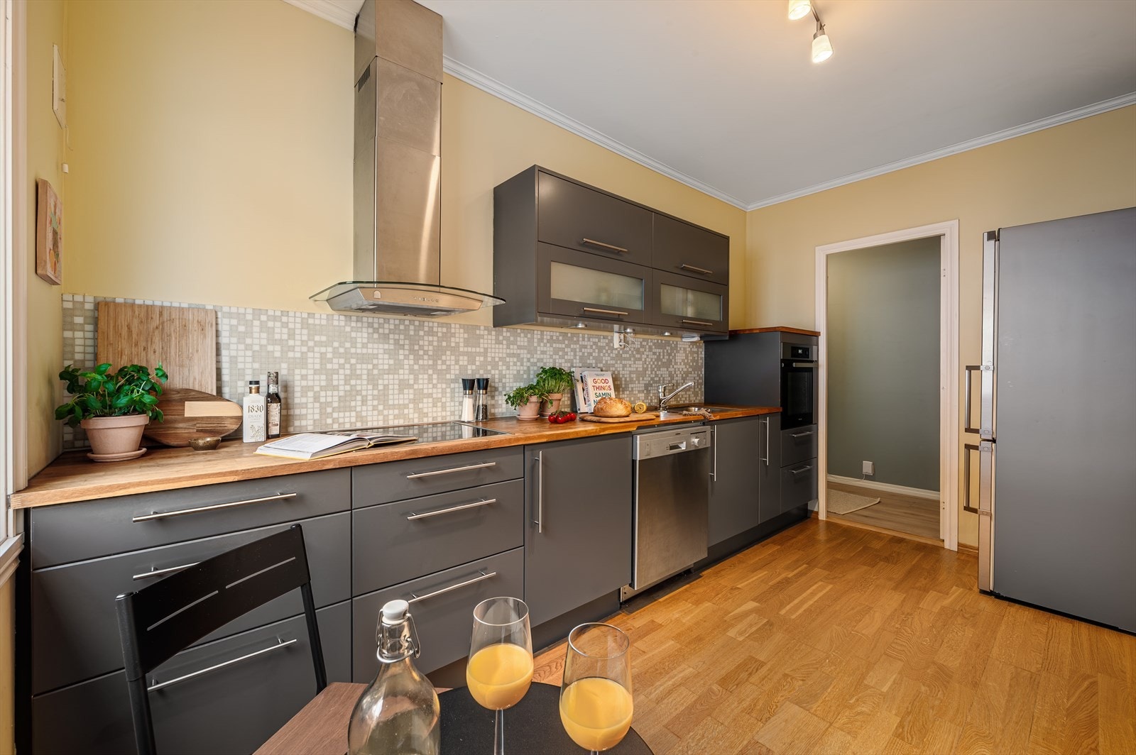 - Kjøkkenet oppleves romslig og måler 9 m² - Galleribilde