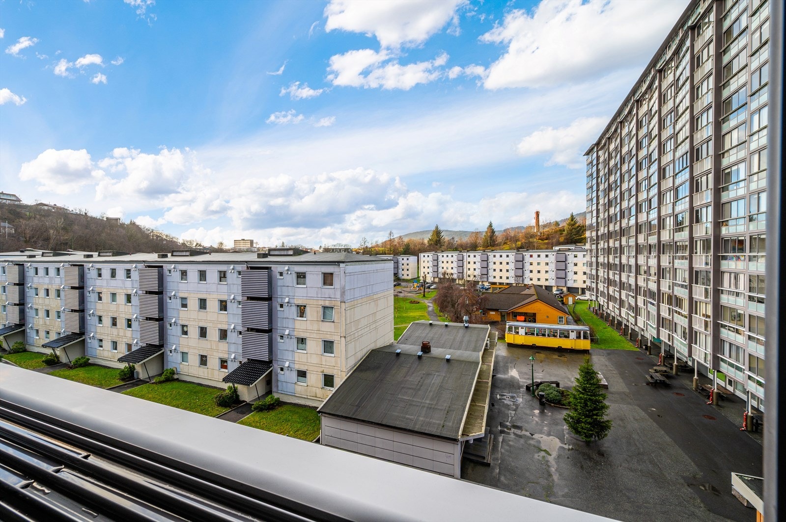 - Toppleilighet med god utsikt, og ingen innsikt - Galleribilde