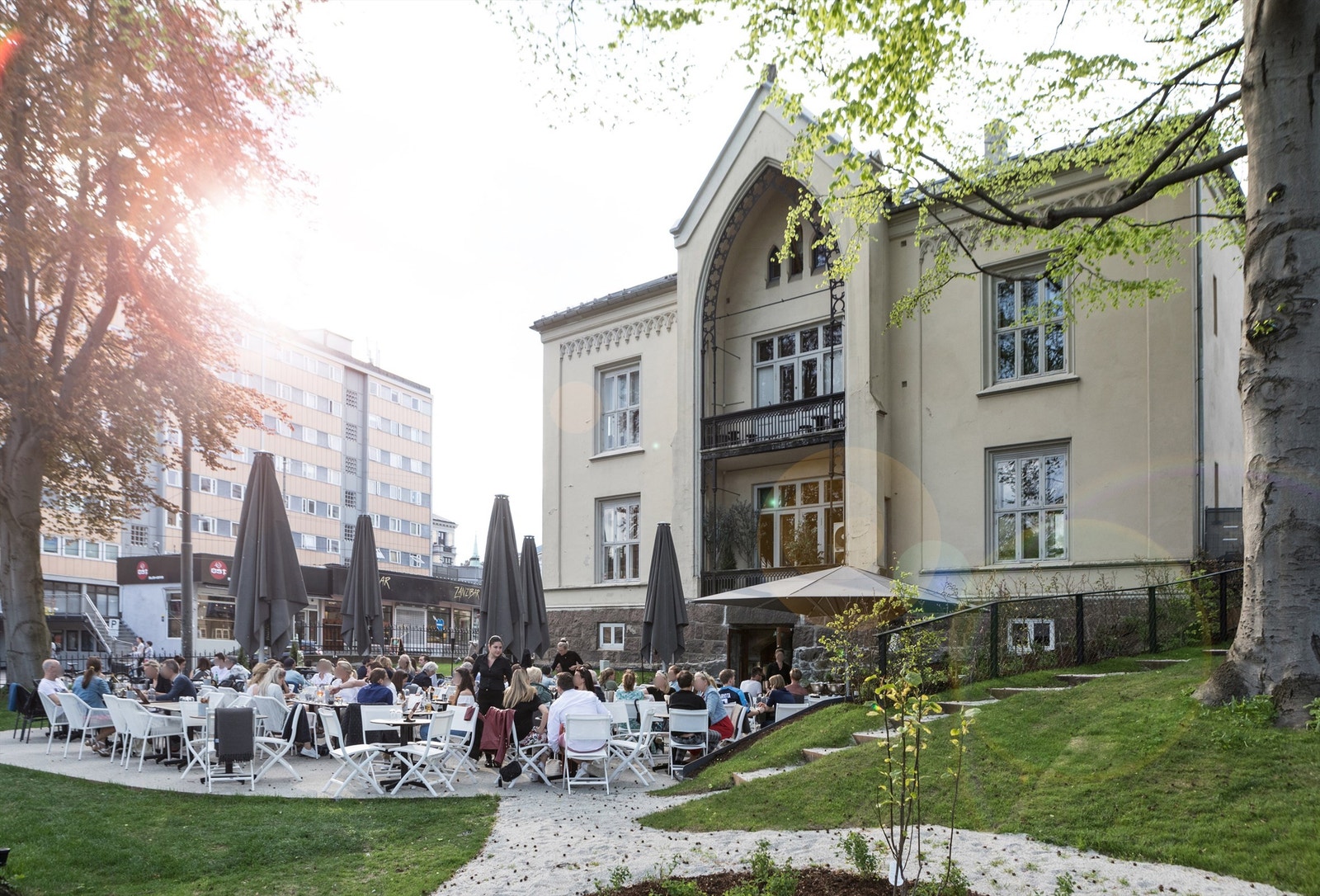 FYR Bistronomi & Bar i gangavstand med god mat og drikke og en herlig atmosfære. Galleribilde