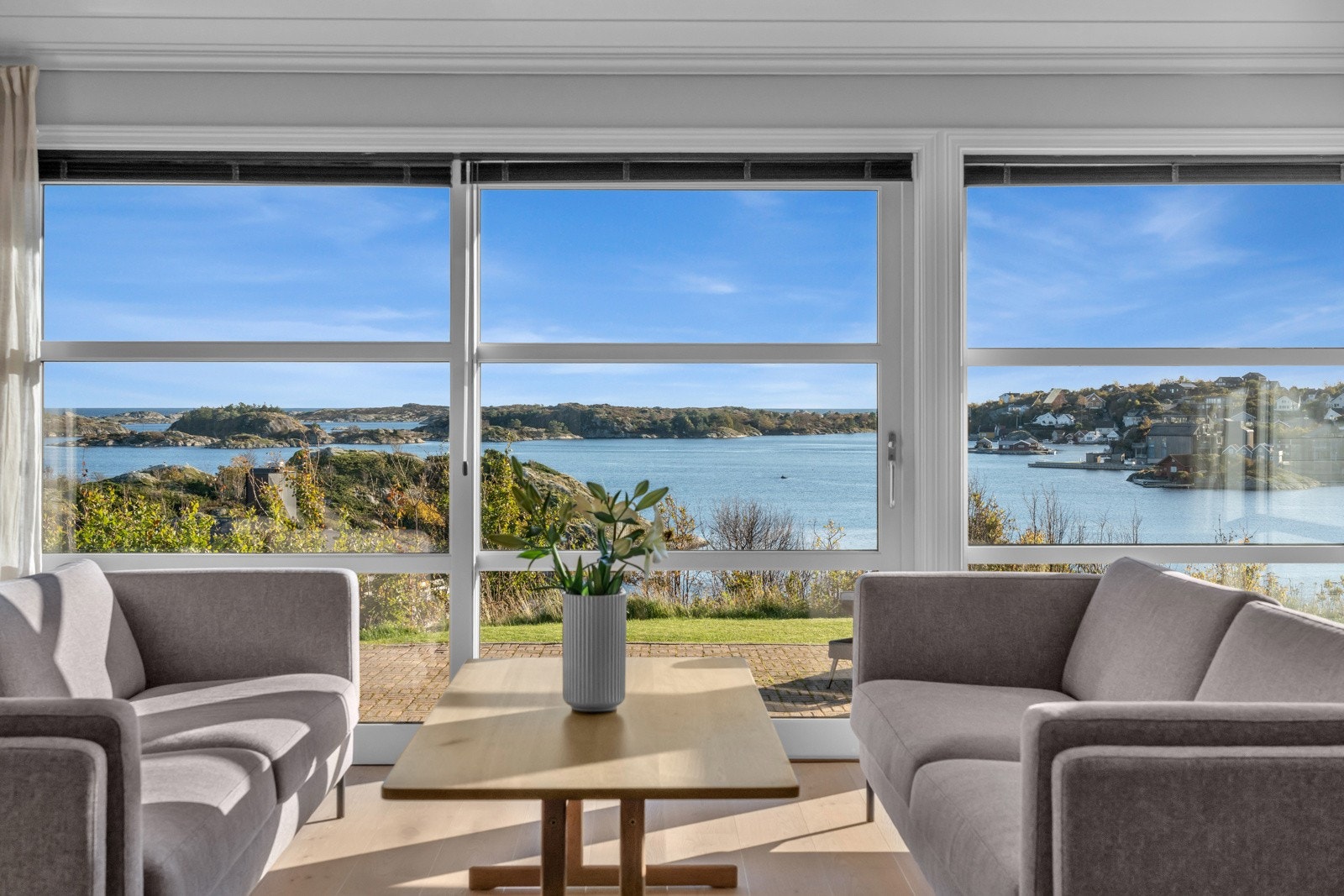 Sydvendte stuevinduer med upåklagelig utsikt! Galleribilde