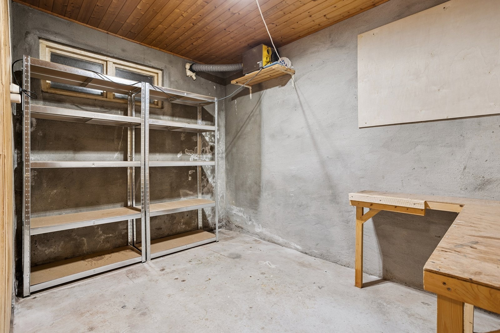 Anvendelig til både oppbevaring og hobbyrom Galleribilde