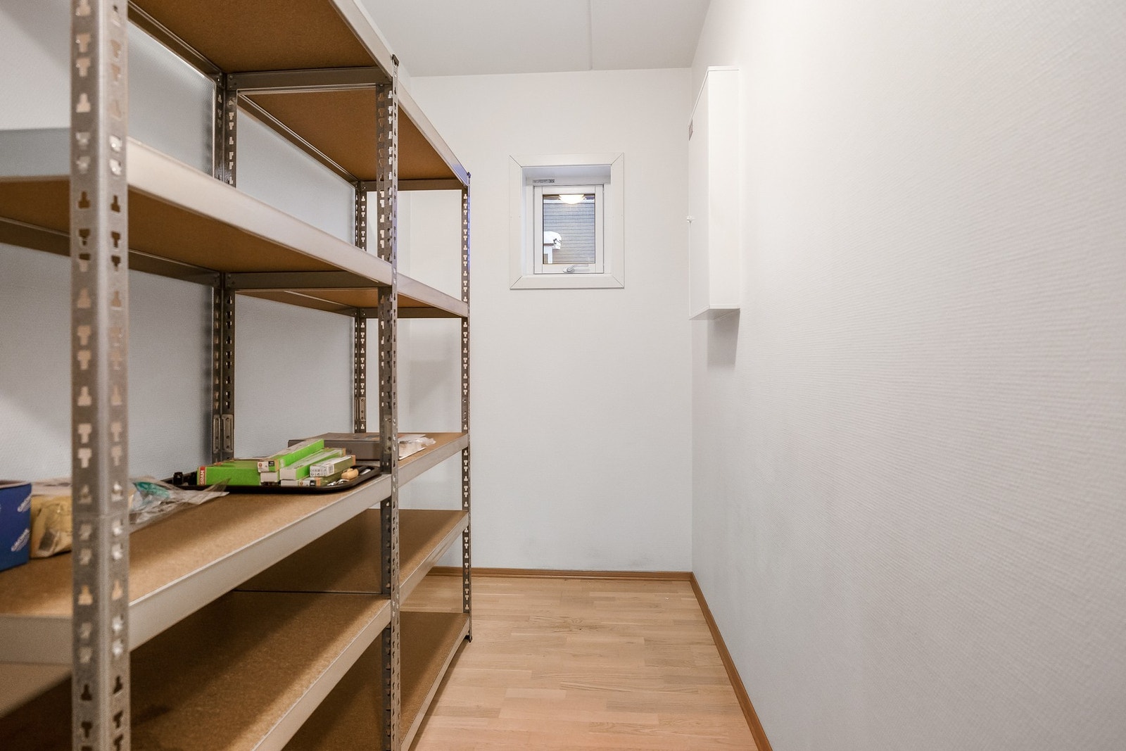 Innvendig bod Galleribilde