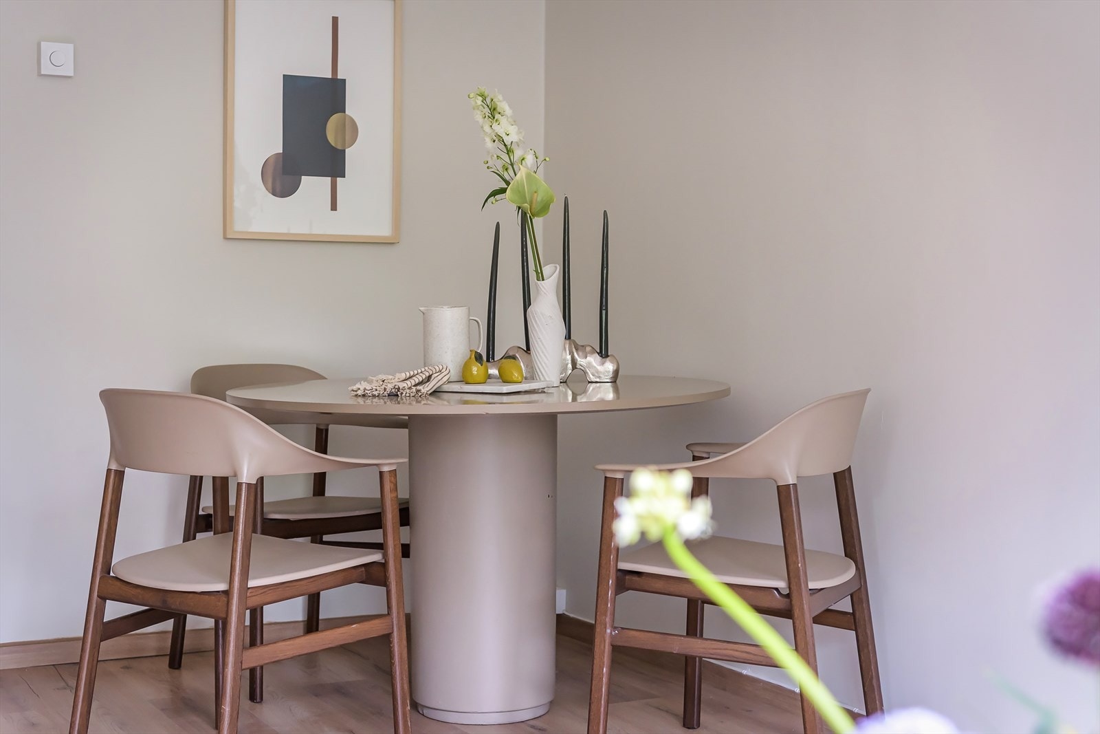 Rundt eller rektangulært spisebord? Du bestemmer! Galleribilde