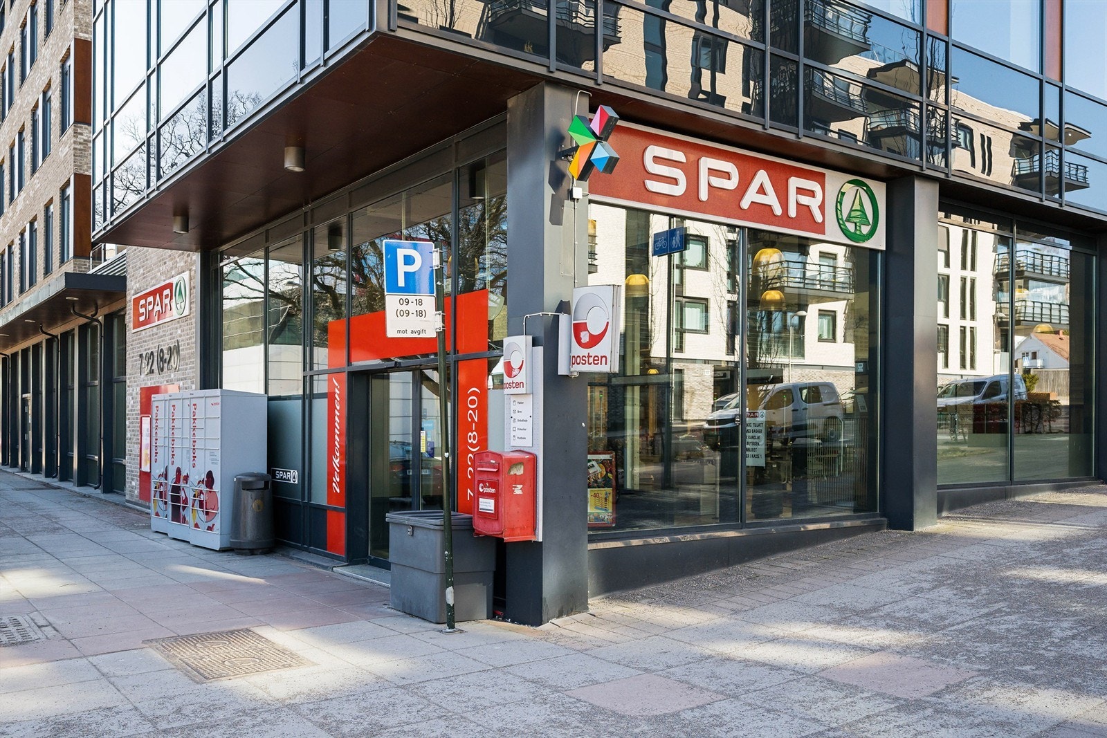 Nærområdet- Her bor man lettvint og sentralt med absolutt alt i nærheten! Galleribilde