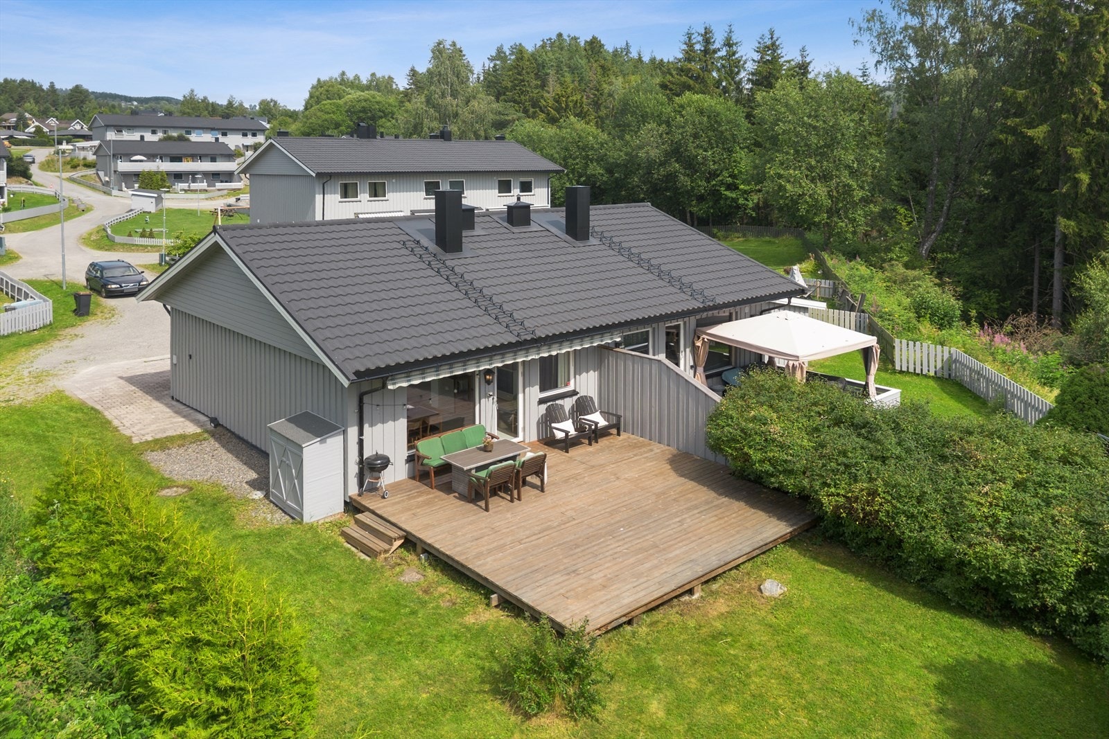 Utvendig bilde - Sommer. Galleribilde