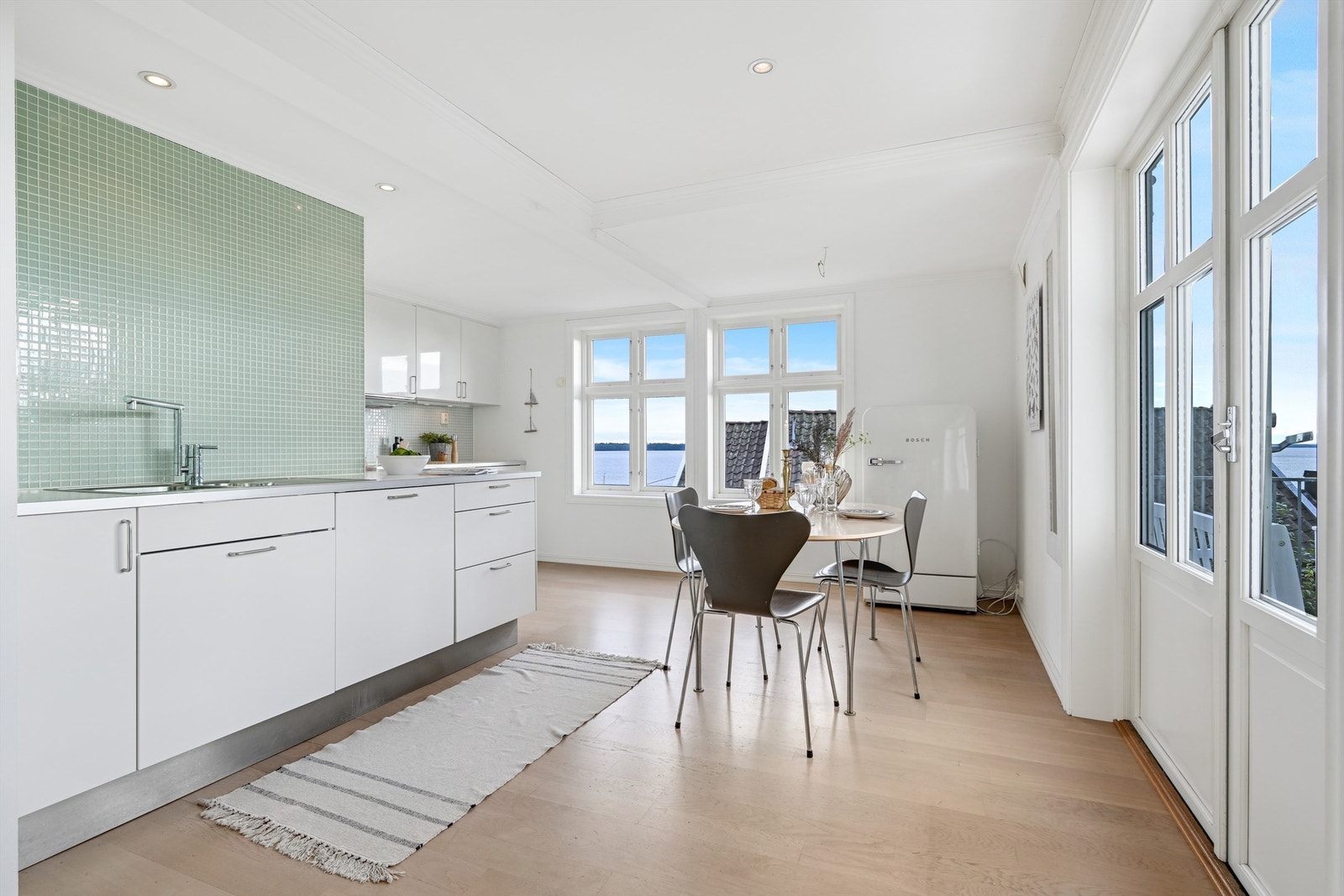 Kjøkken med mosaikkfliser Galleribilde