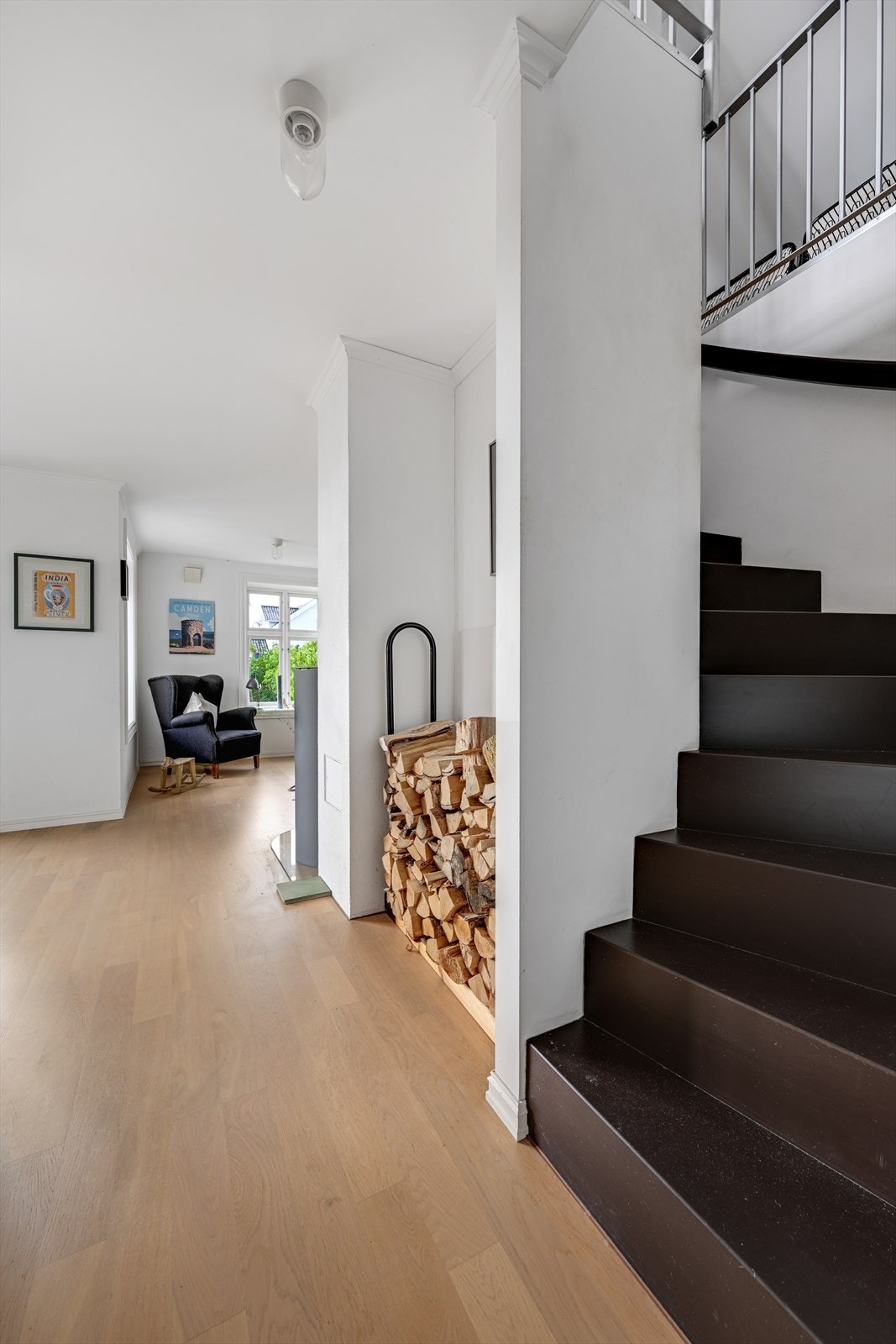 Trapp til øvre plan Galleribilde