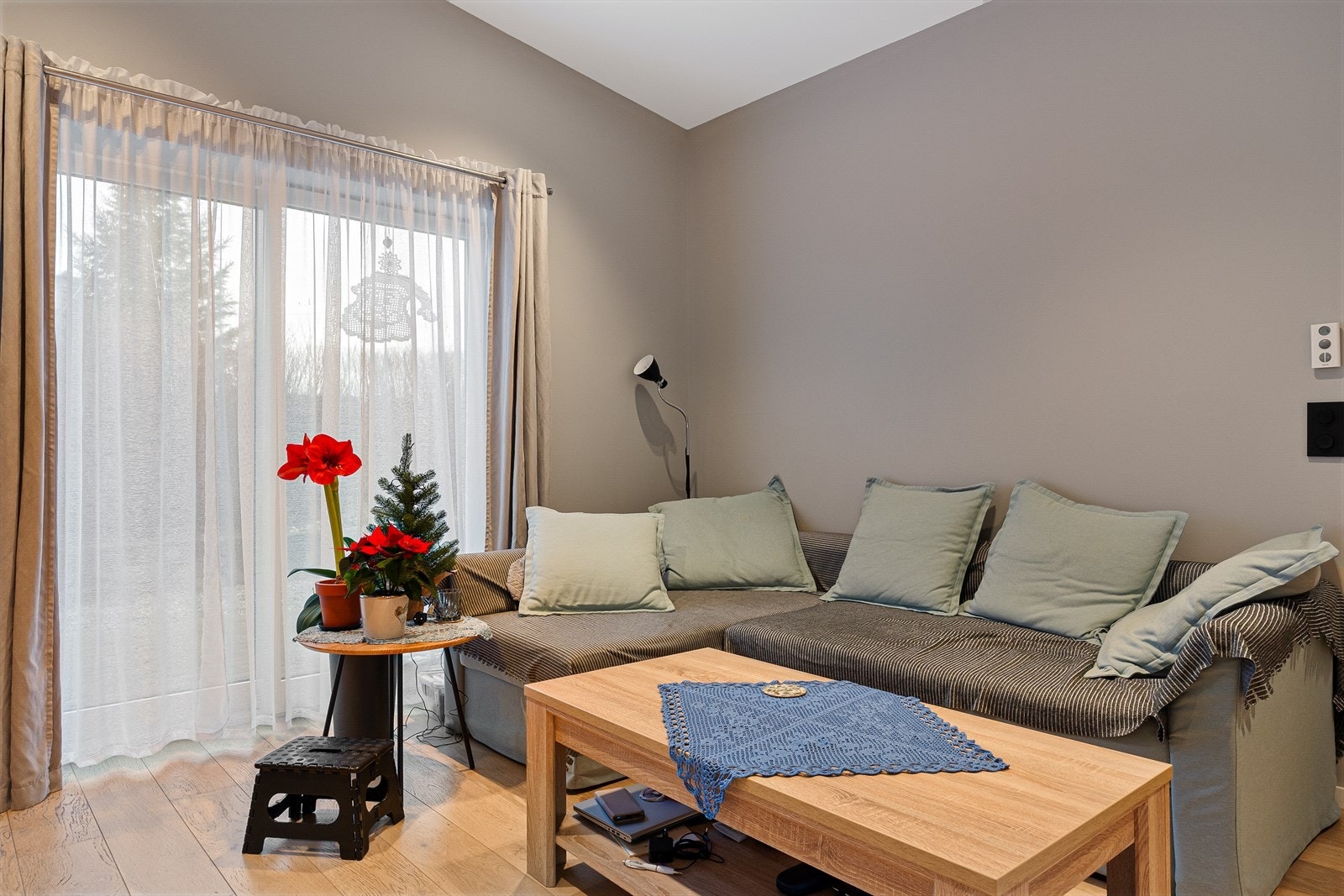 Stue (utleiedel) Galleribilde