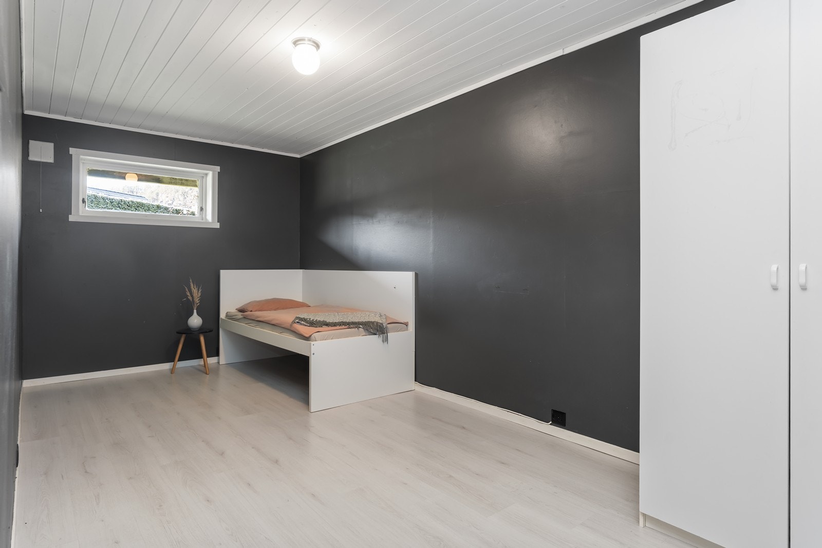 Rommet gir en fin mulighet for et ekstra soverom, gjesterom eller hobbyrom. Galleribilde