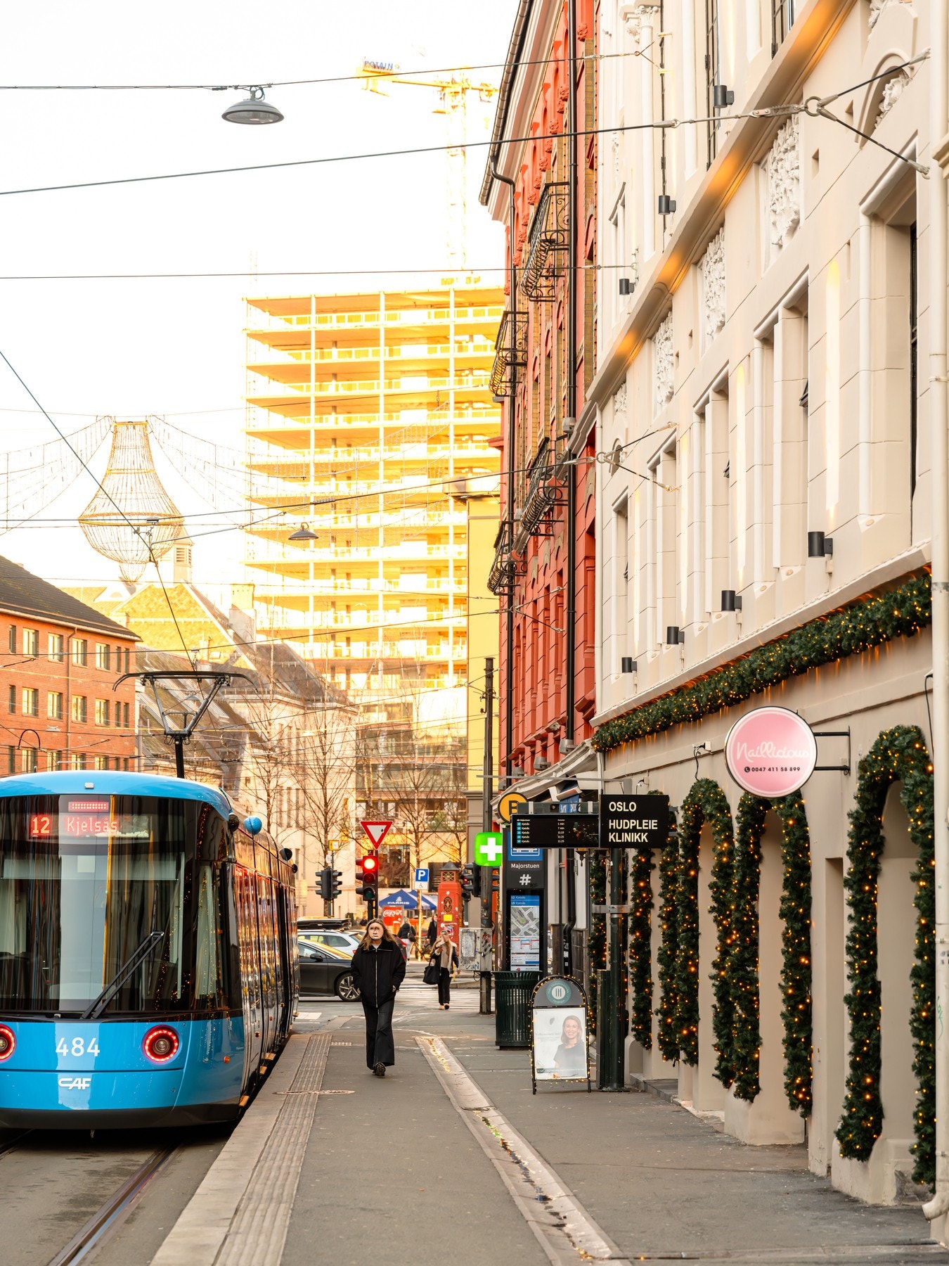 Det er også svært gode kollektivforbindelser i umiddelbar nærhet med buss, t-bane og trikk innen 2 minutter fra boligen. Galleribilde