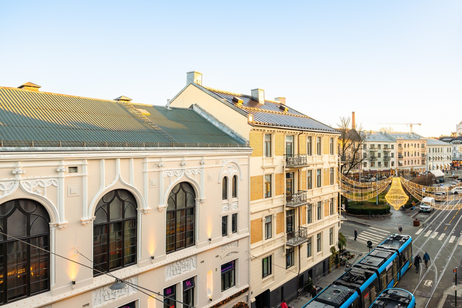 Utsyn fra leiligheten og den franske balkongen. Galleribilde