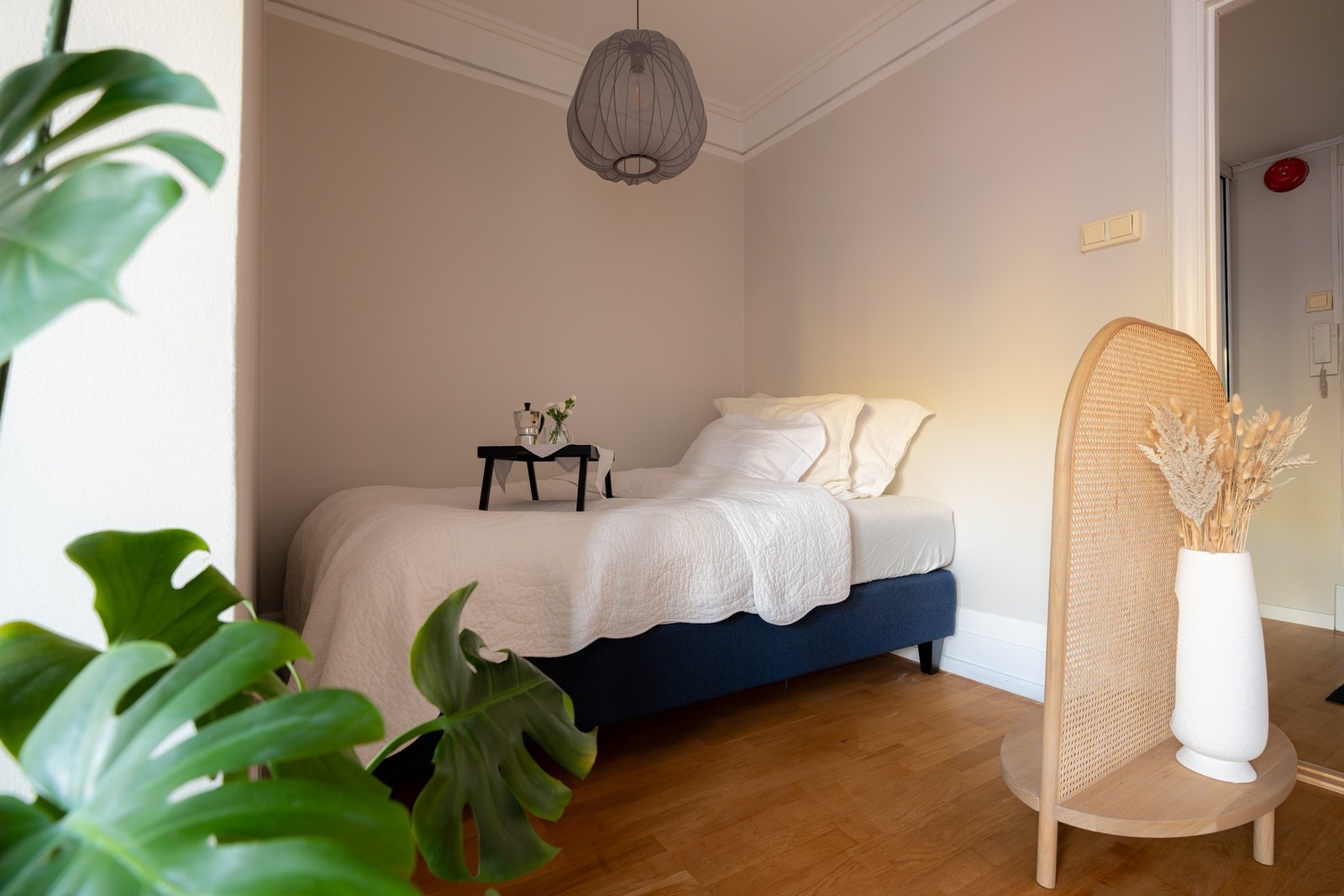 Planløsningen gir gode soner for møblering. Galleribilde