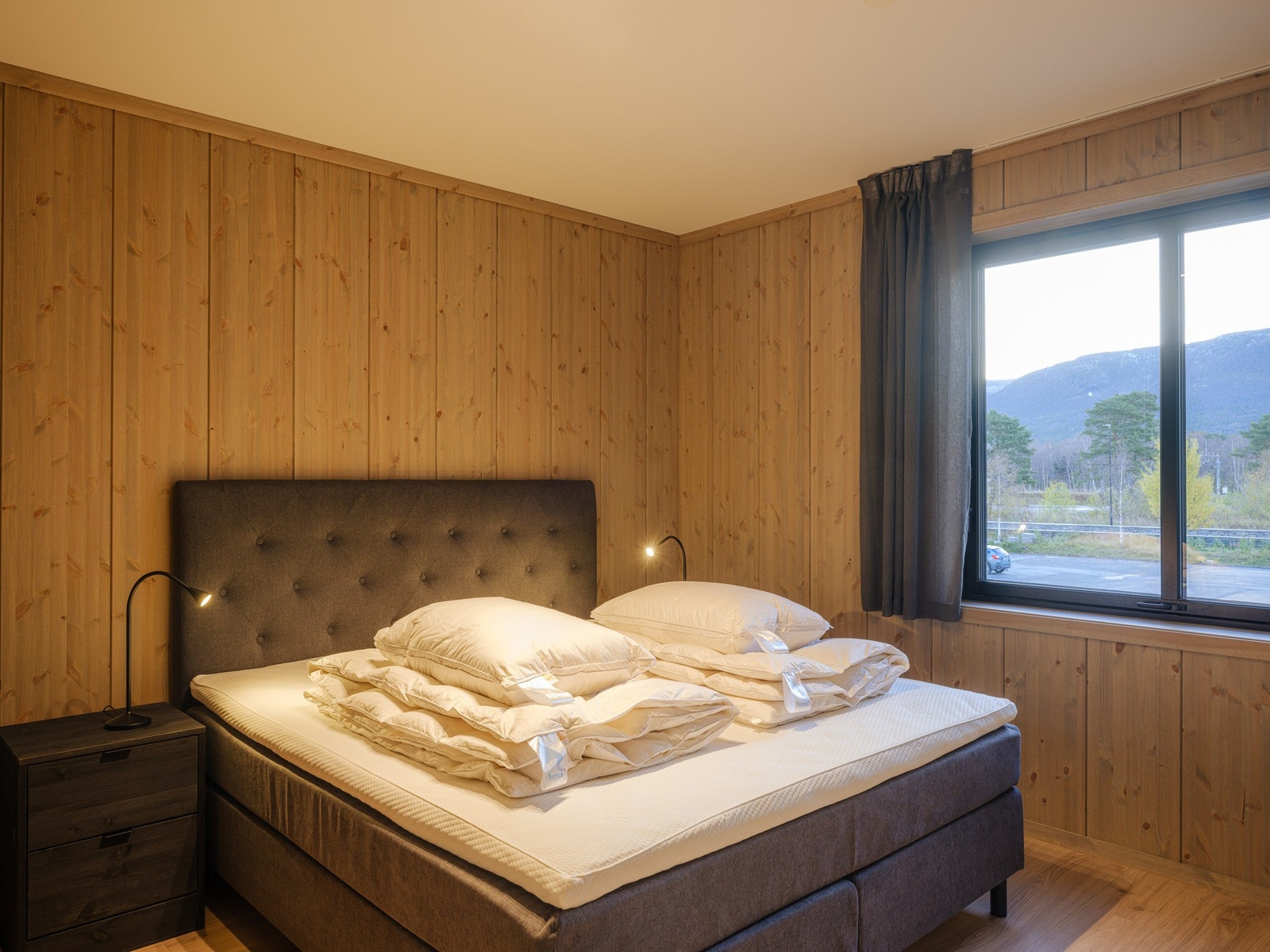 Hovedsoverom med god plass til dobbelseng. Galleribilde