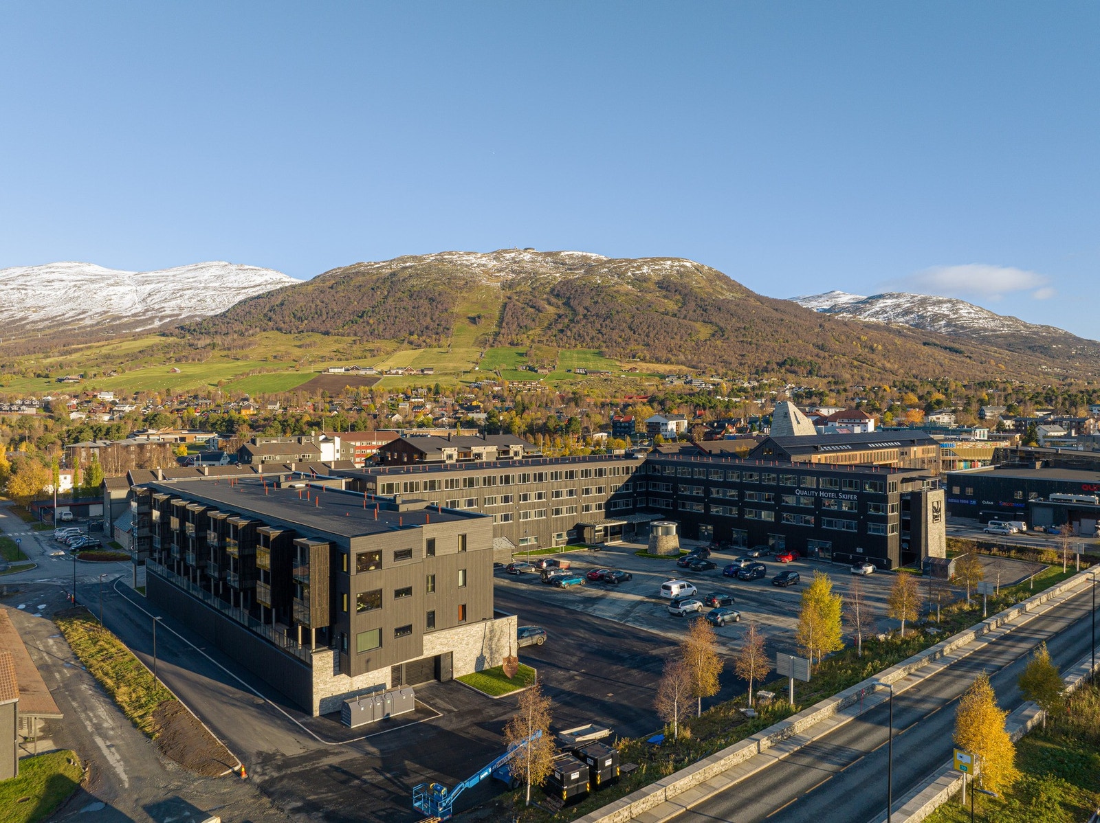 Velkommen til Ola Setroms veg 37B. Leilighet i andre etasje i Skifer Signatur. Foto: Knoff (Sven-Erik Knoff) Galleribilde