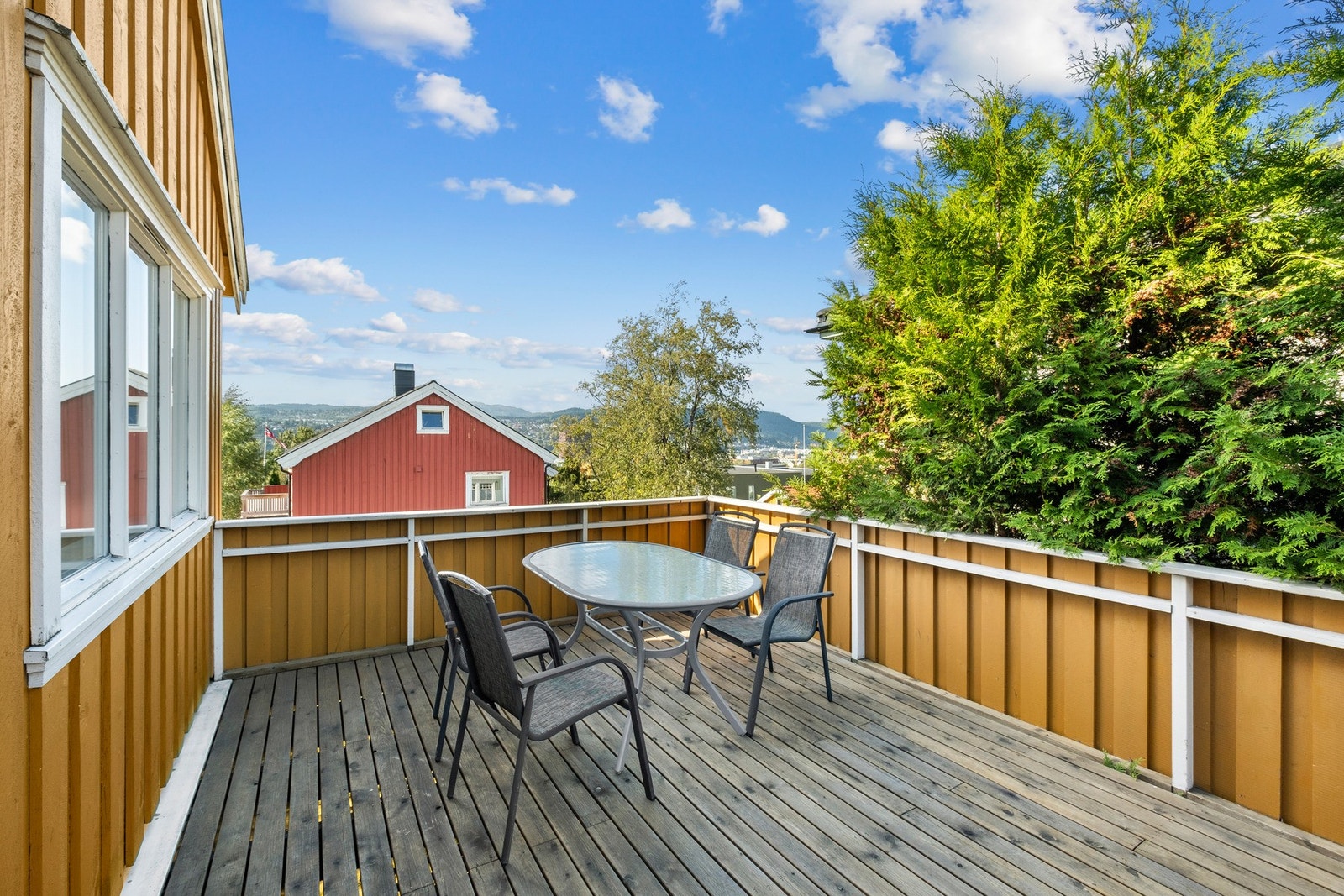 Stor og flott terrasse på 23 kvm. Galleribilde