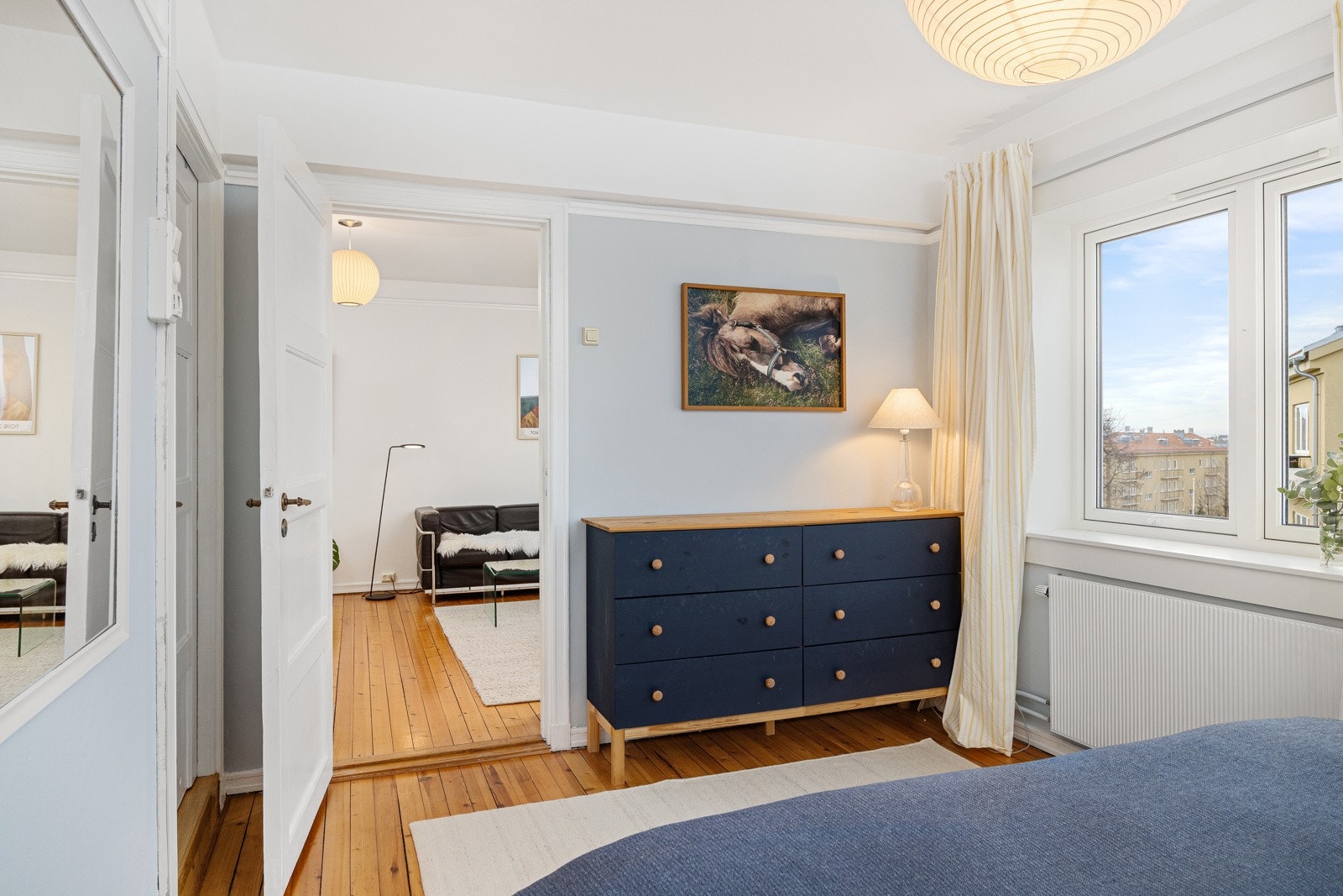 - To innebygde skap med god oppbevaringsplass - Galleribilde