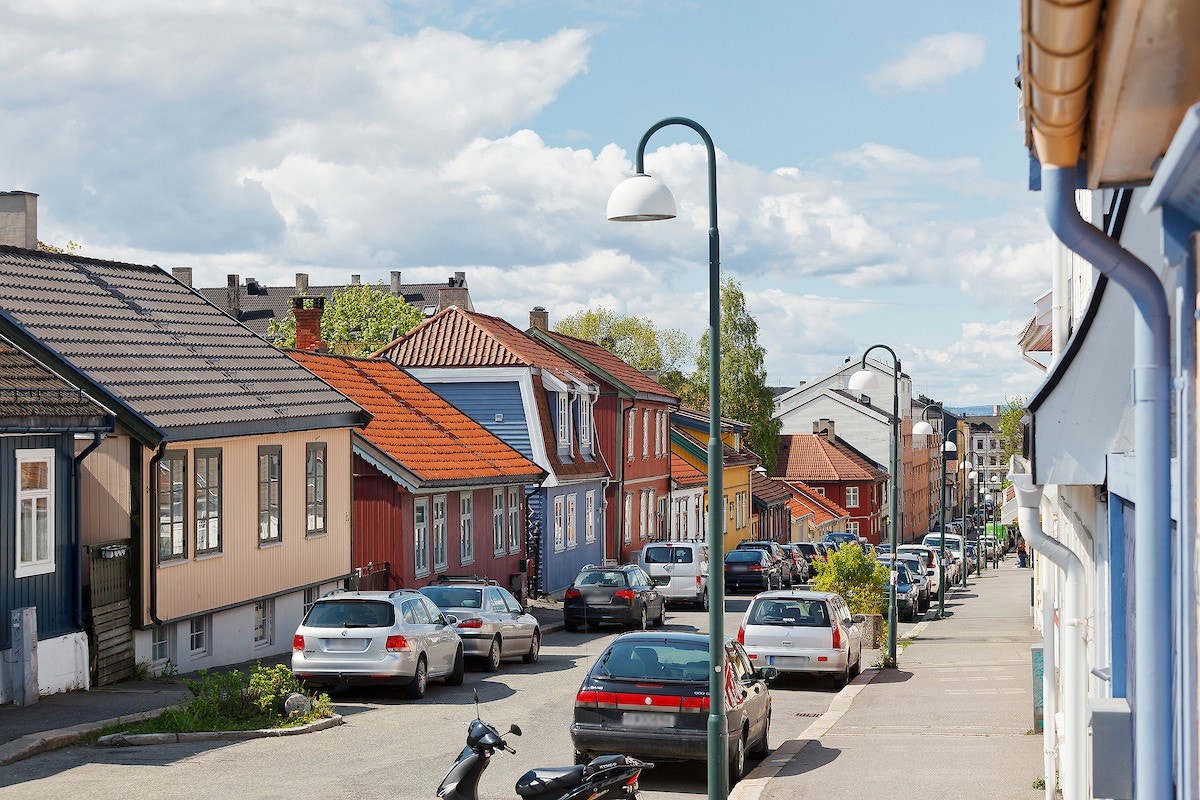 - Den idylliske småhusbebyggelsen på Vålerenga ligger i umiddelbar nærhet - Galleribilde