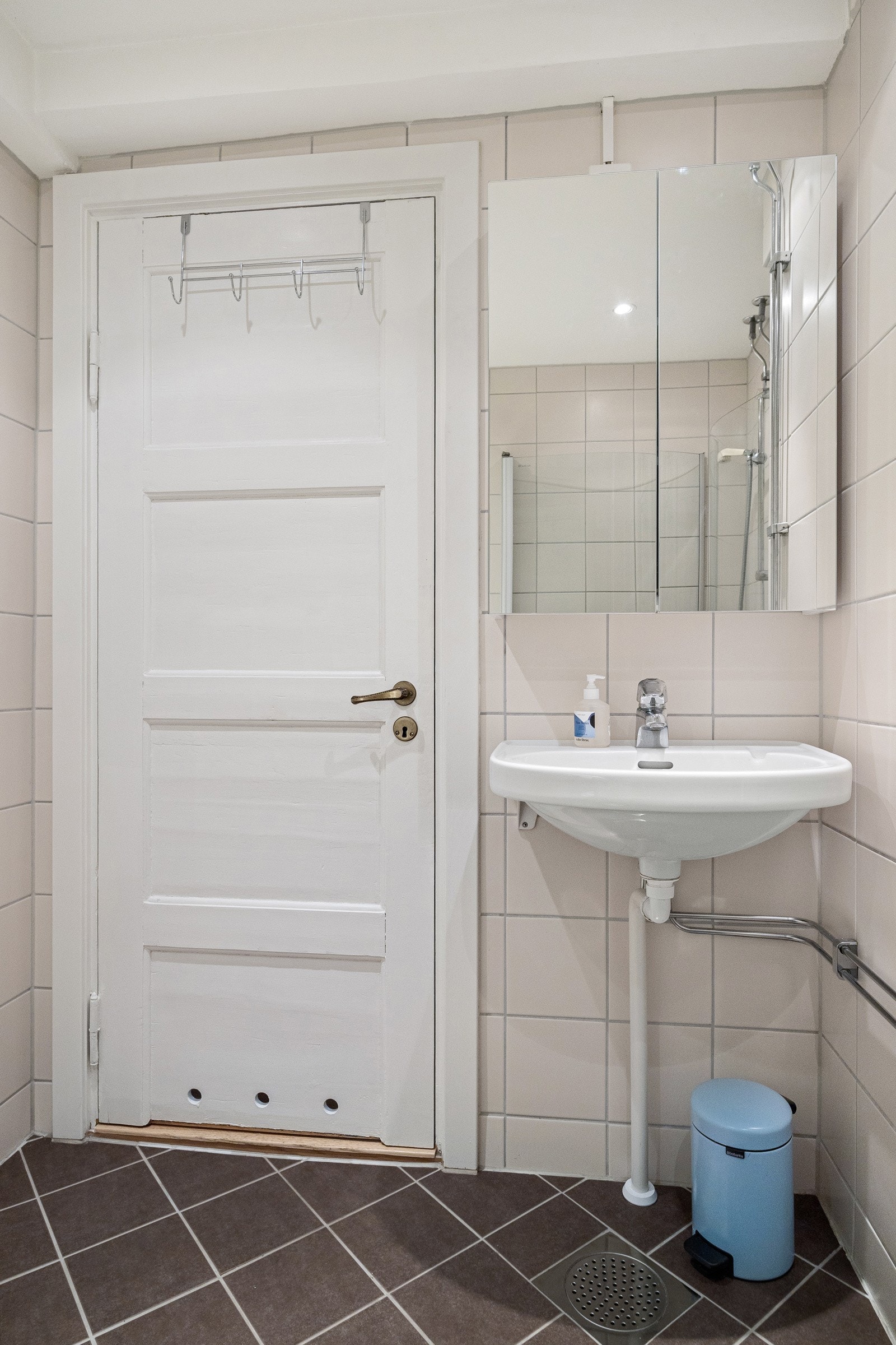 - Takstmann har gjort fuktsøk, ingen unormale verdier ble registrert - Galleribilde