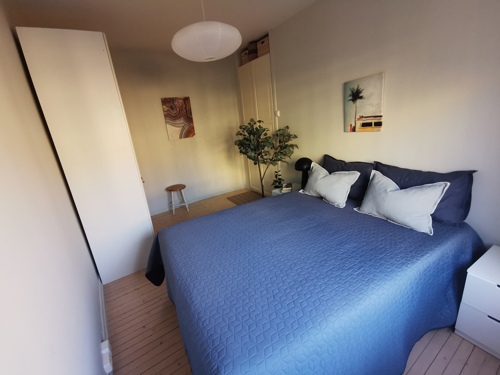 Privat bilde. Romslig soverom. Galleribilde