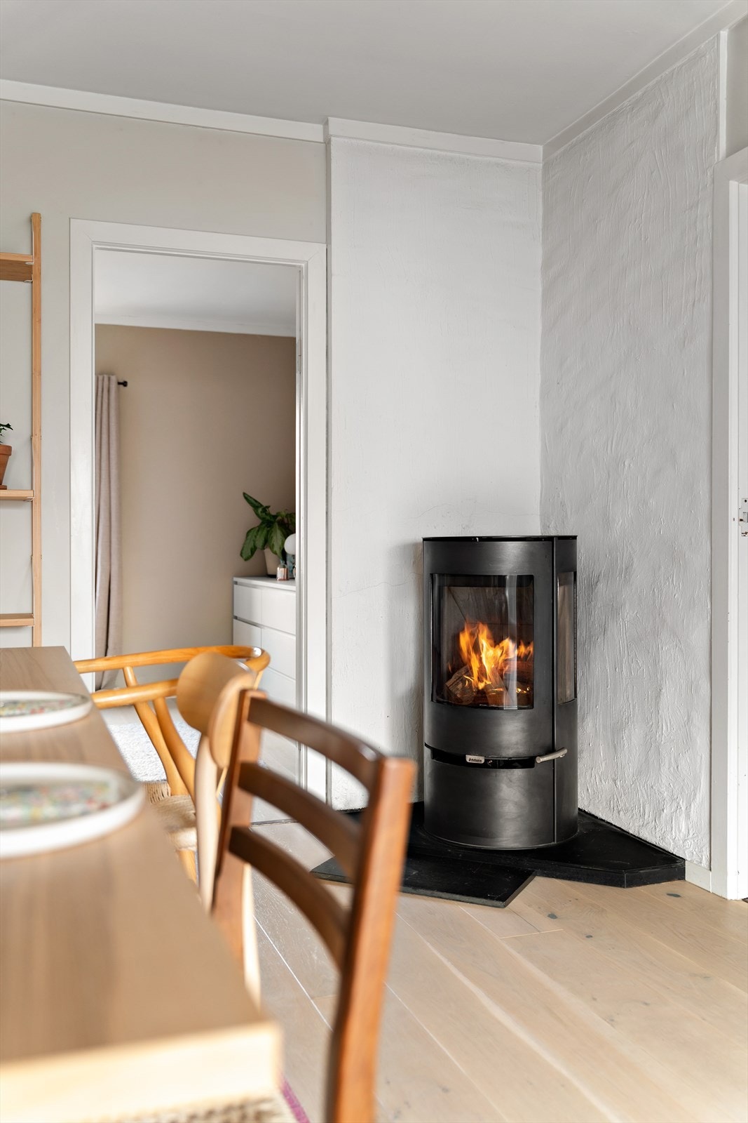 Vedovn som fungerer godt som varmekilde på kalde vinterdager Galleribilde