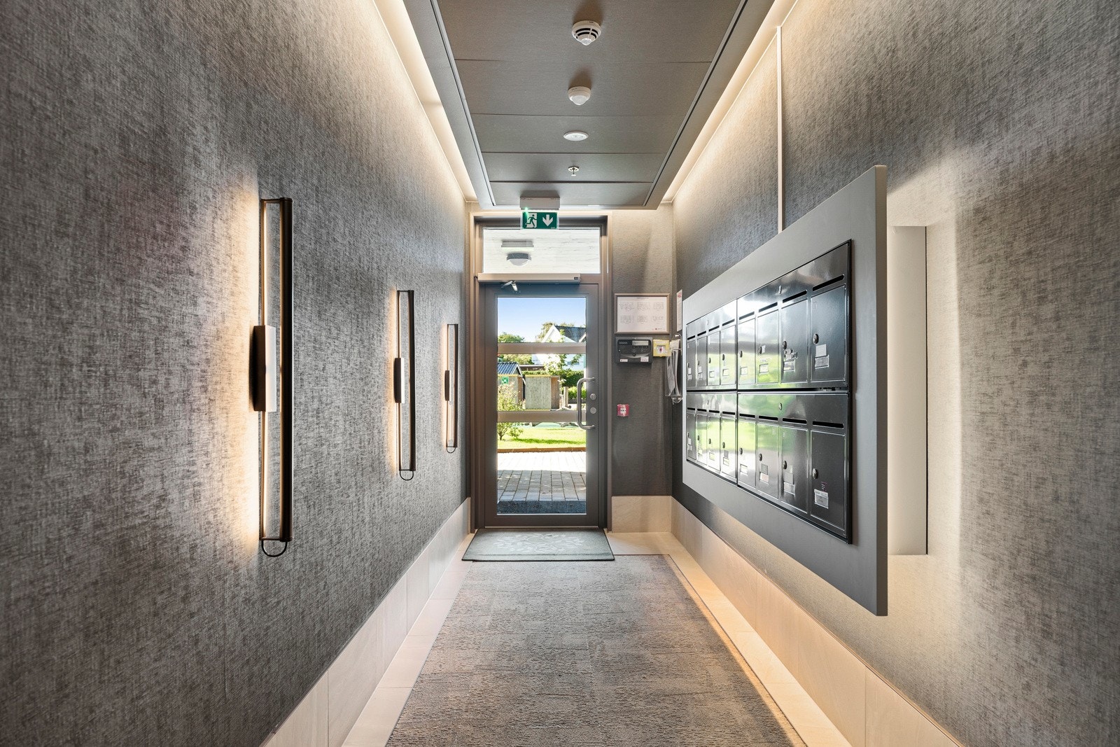 Sameiet har en eksklusiv entré i moderne og stilrent design. Galleribilde