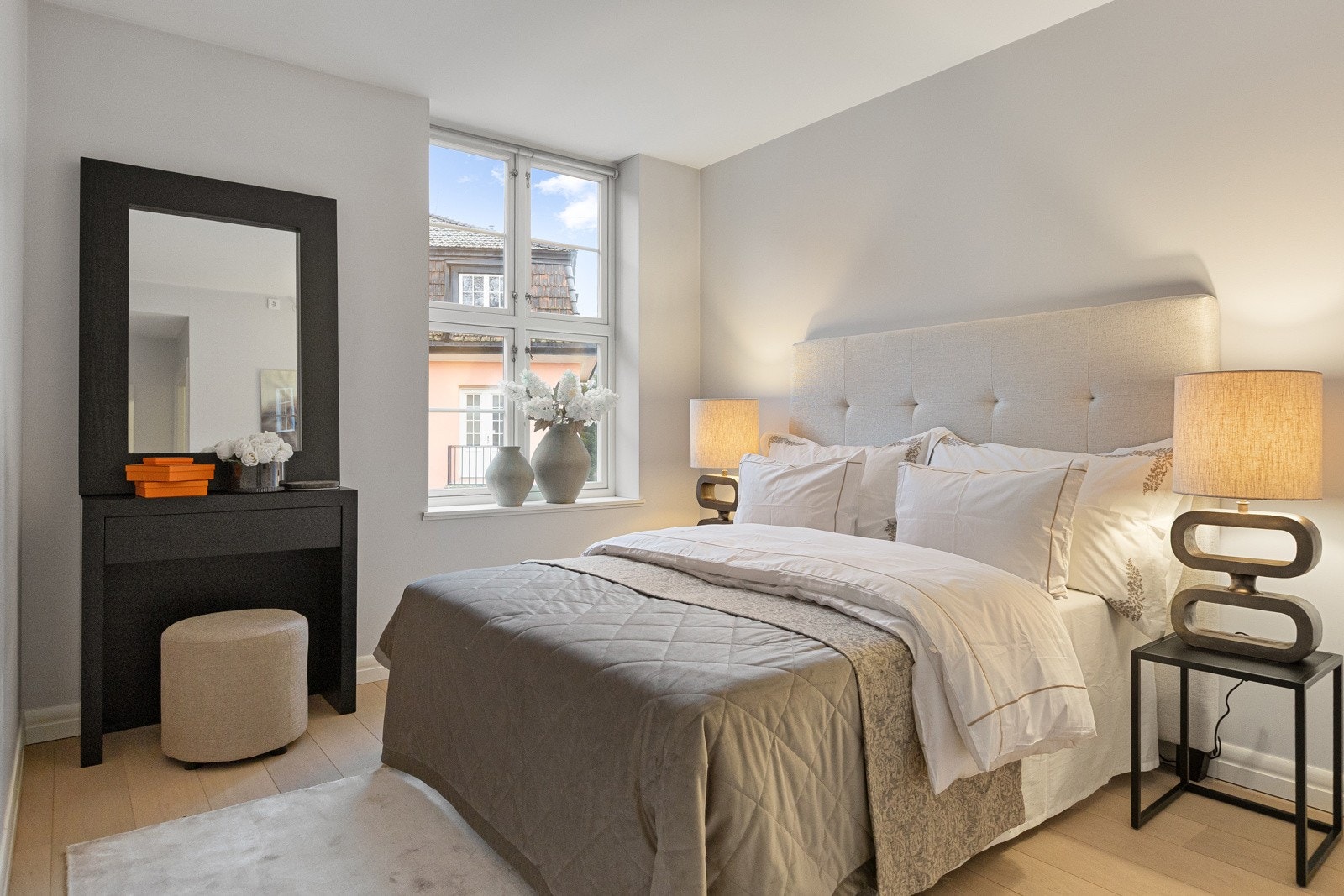 Leiligheten har to romslige soverom. Galleribilde