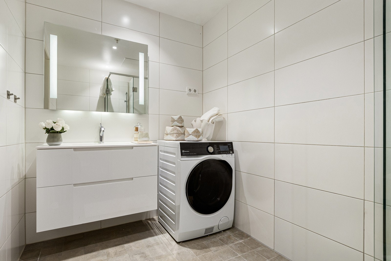 Badet ble oppusset i 2014 og fremstår med en moderne og tidsriktig innredning. Galleribilde