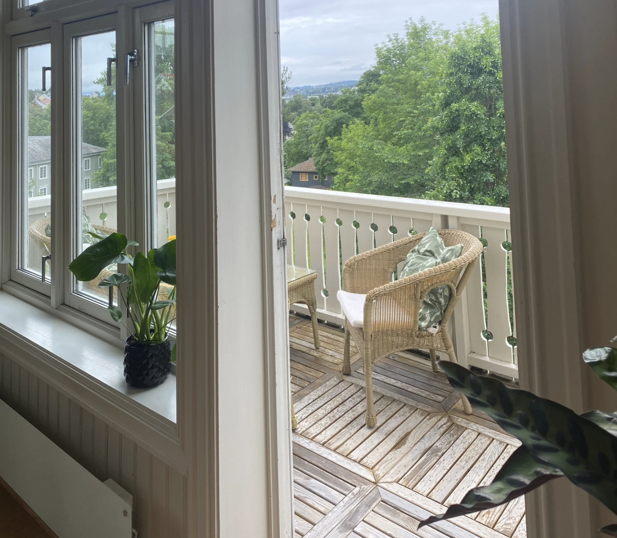 Fra stue mot veranda Galleribilde