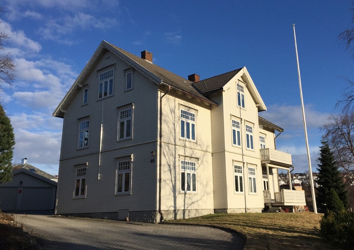 Stor leilighet i 2 og 3 etg Galleribilde