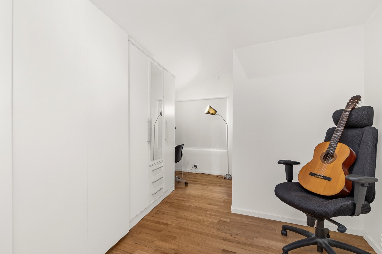 Soverom 14m². Galleribilde