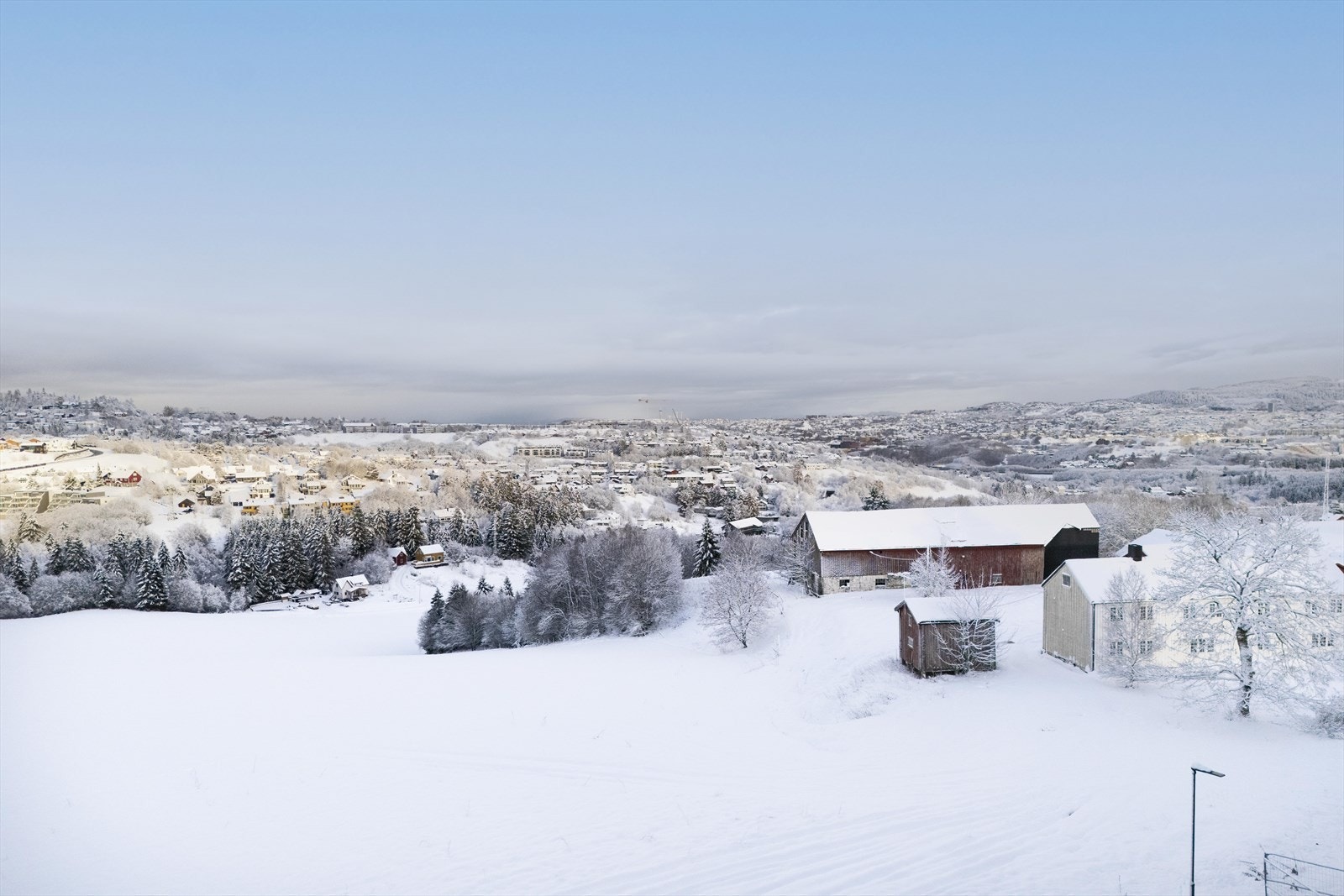 Leiligheten har en flott utsikt over Trondheim by! Galleribilde
