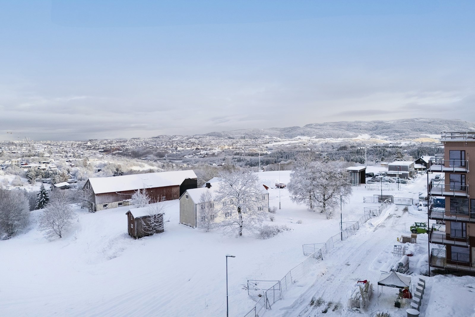 Denne selveierleiligheten har oppgradert standard og vannbåren gulvvarme. Galleribilde