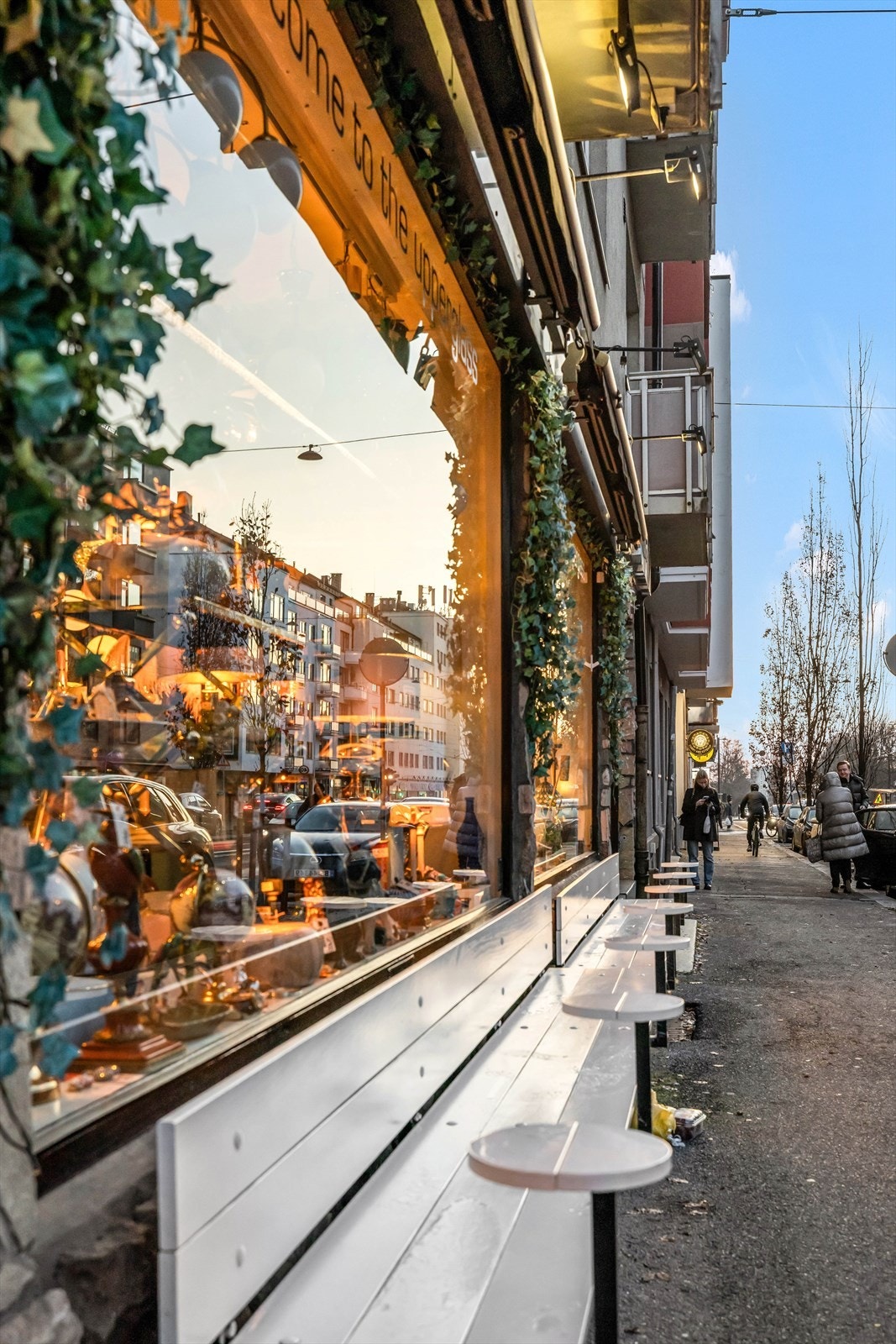 Kirkeveien er utrolig koselig med flust av servicetilbud og spisesteder. Galleribilde