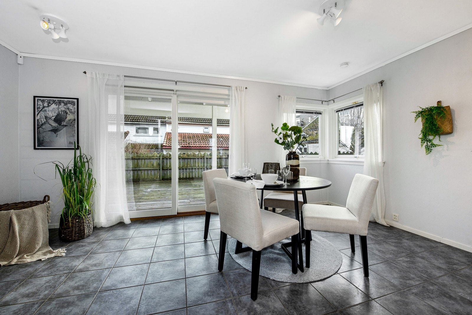 Stue/spisestue Galleribilde