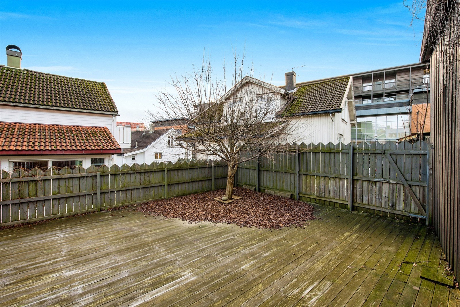 Terrasse med gode solforhold Galleribilde