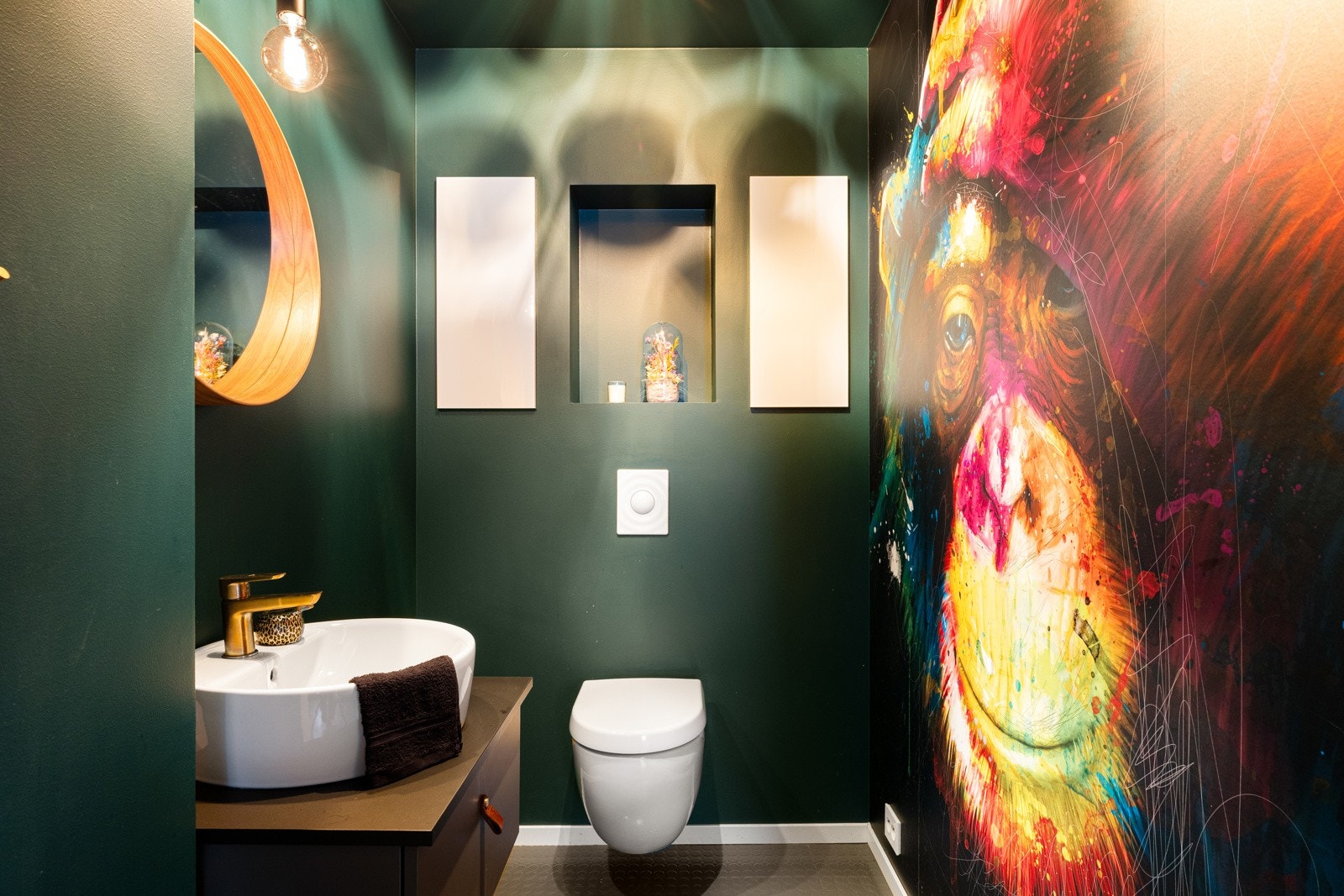 Toalettrom. Galleribilde