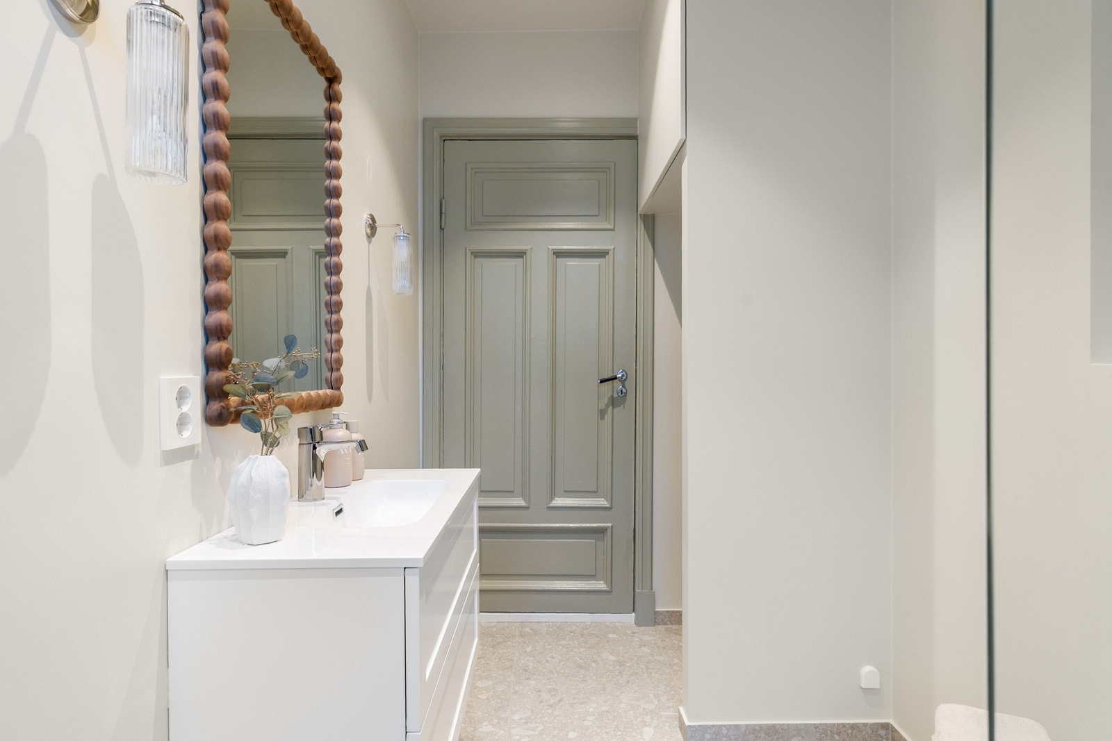 Det medfølger dokumentasjon på oppussingen. Galleribilde