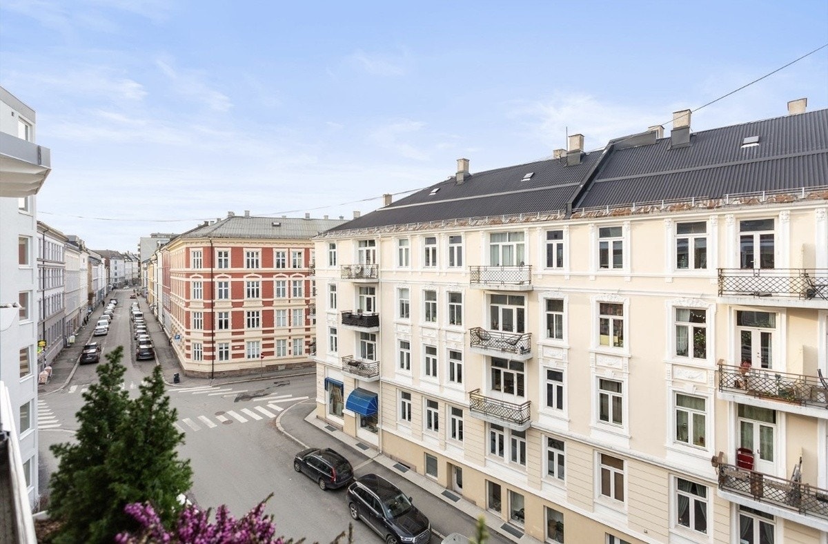 Utsikt fra balkong Galleribilde