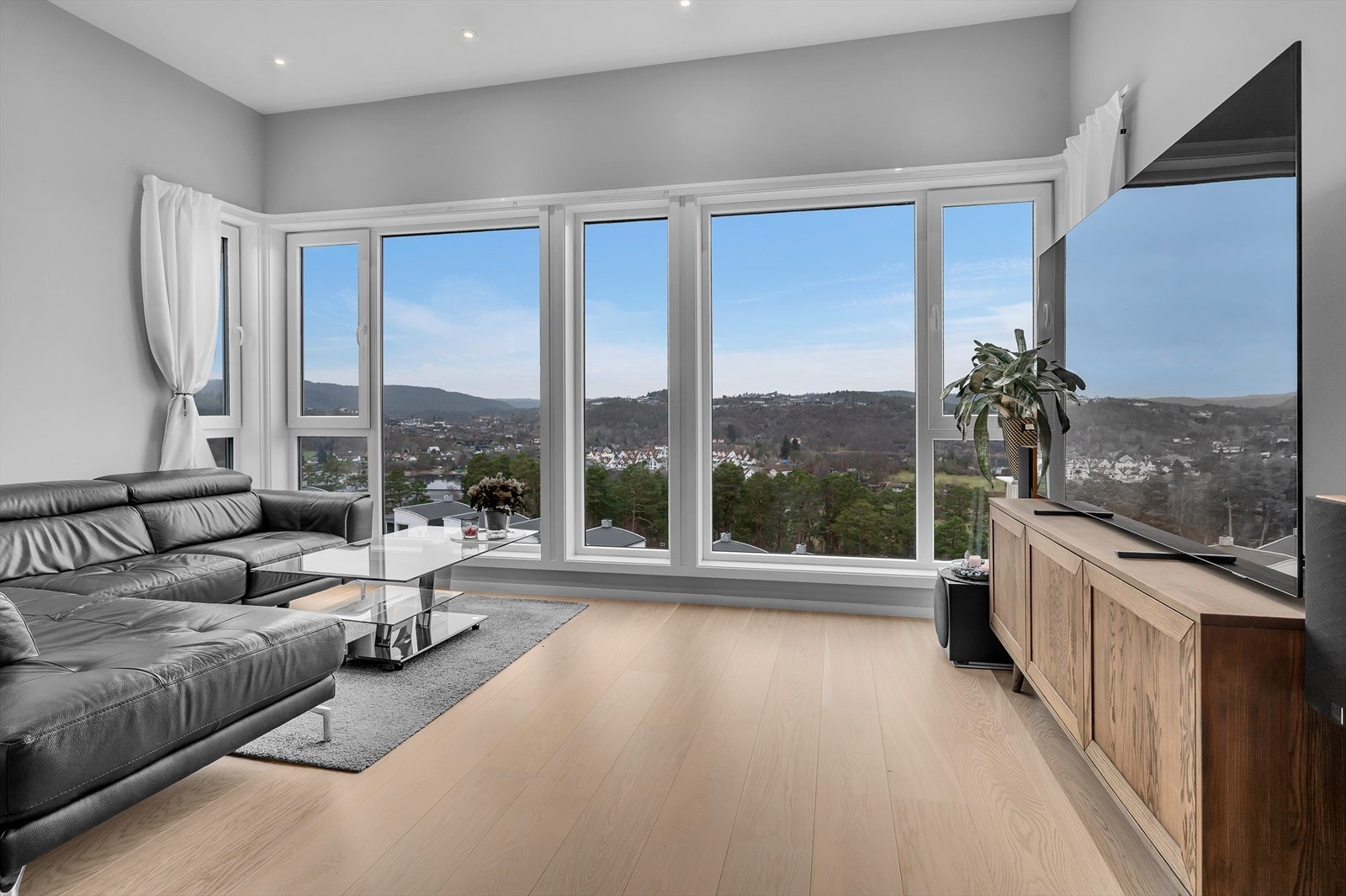 Nydelig utsikt fra stuedelen Galleribilde