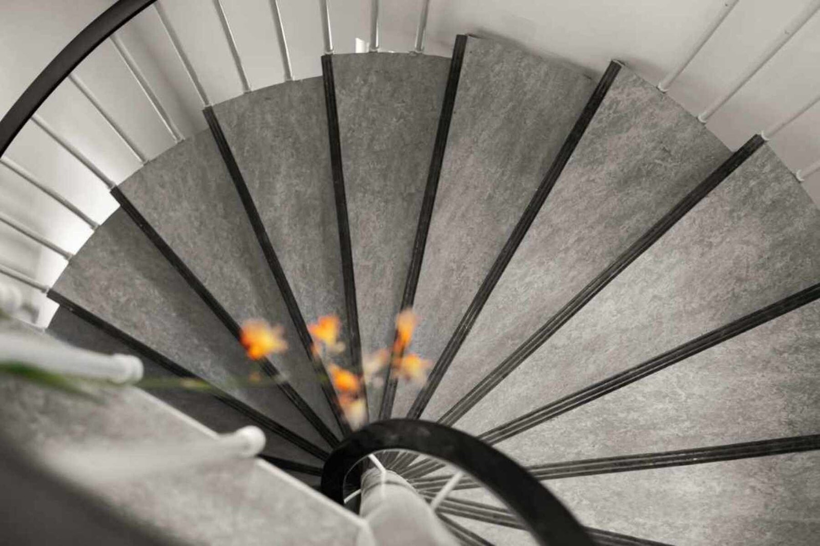 Adkomst til leiligheten fra Grefsenkollveien via felles trapp. Galleribilde