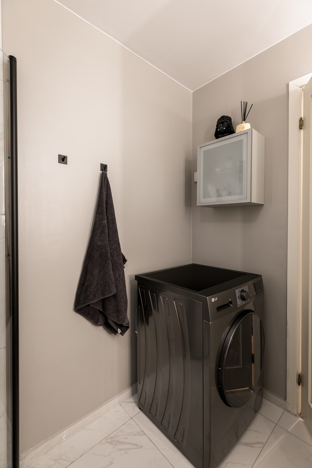 Opplegg for vaskemaskin. Galleribilde